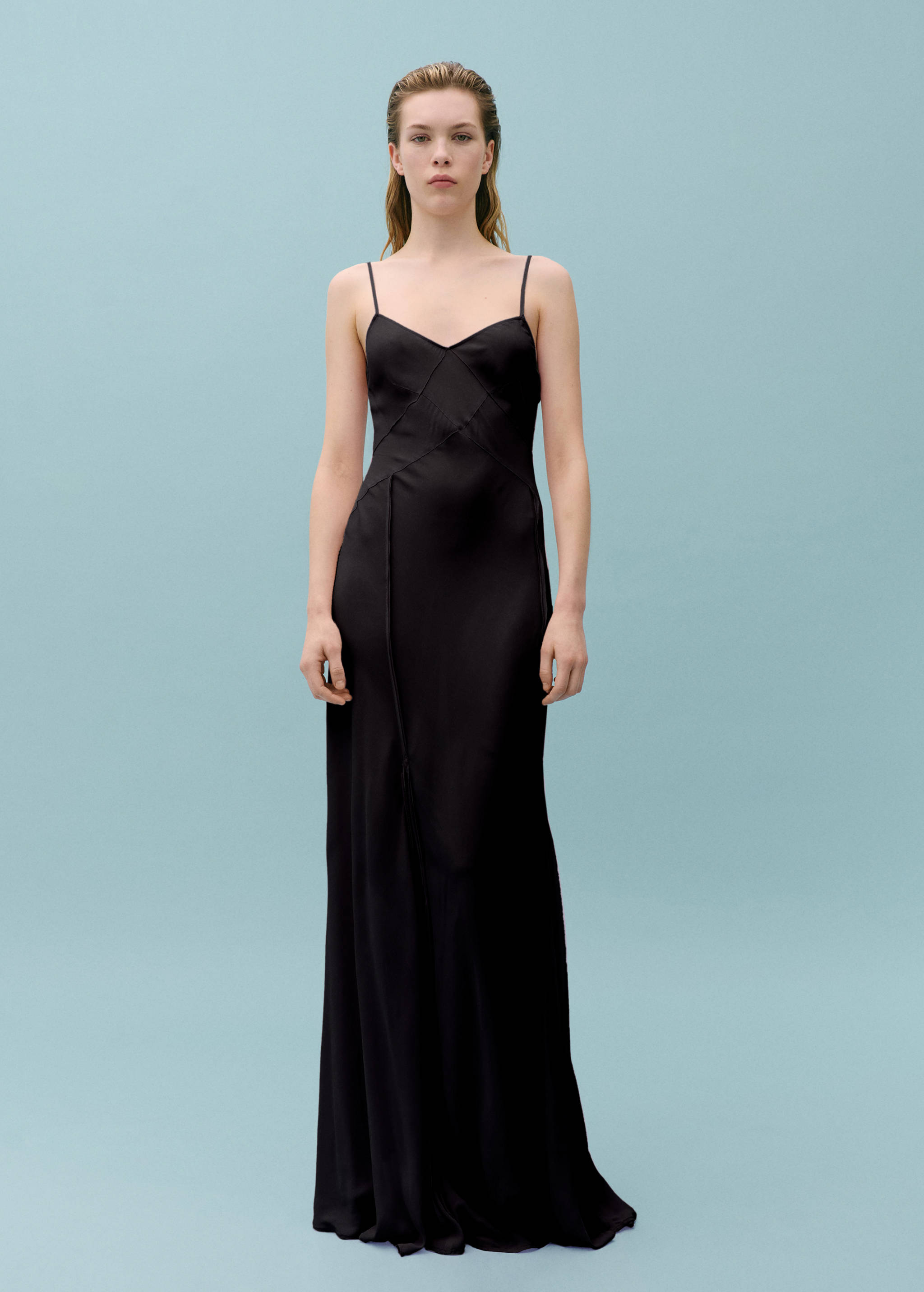 Godets dress with decorative stitching - General plane