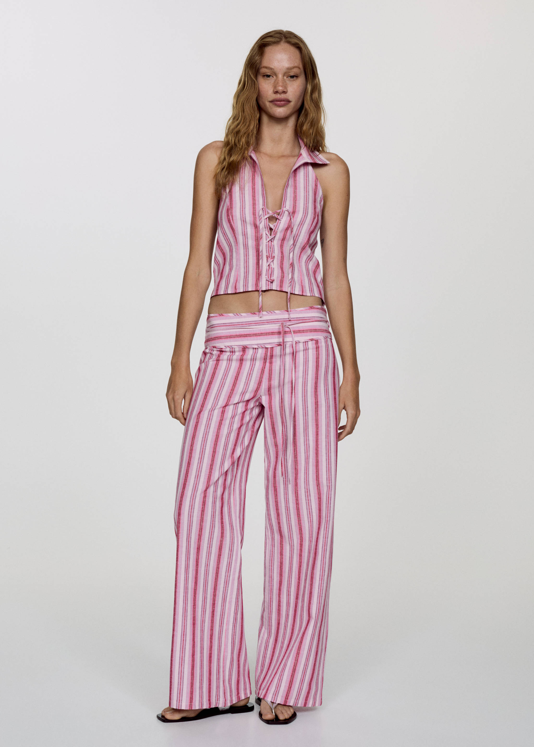 Top halter rayas - Plano general