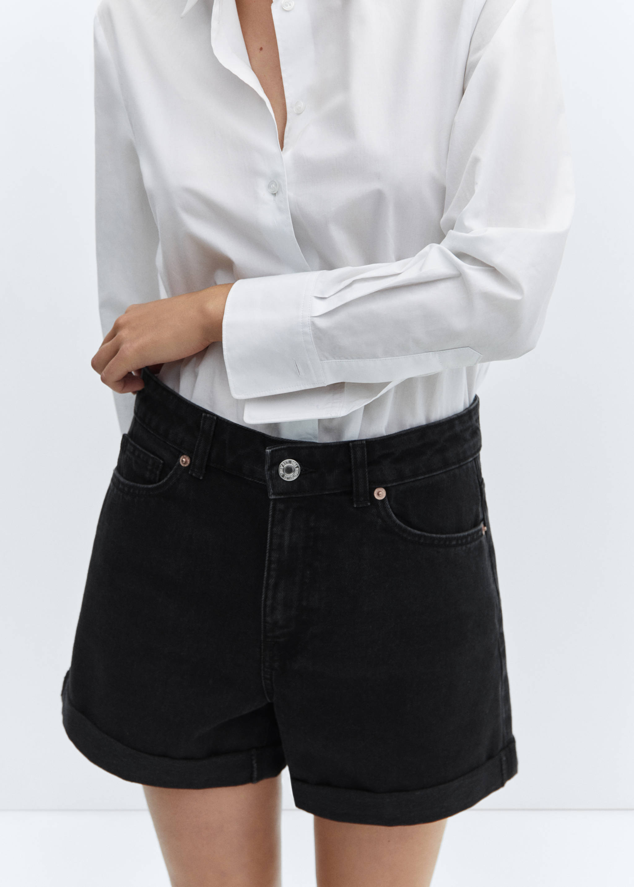Mom-fit denim shorts - Details of the article 6