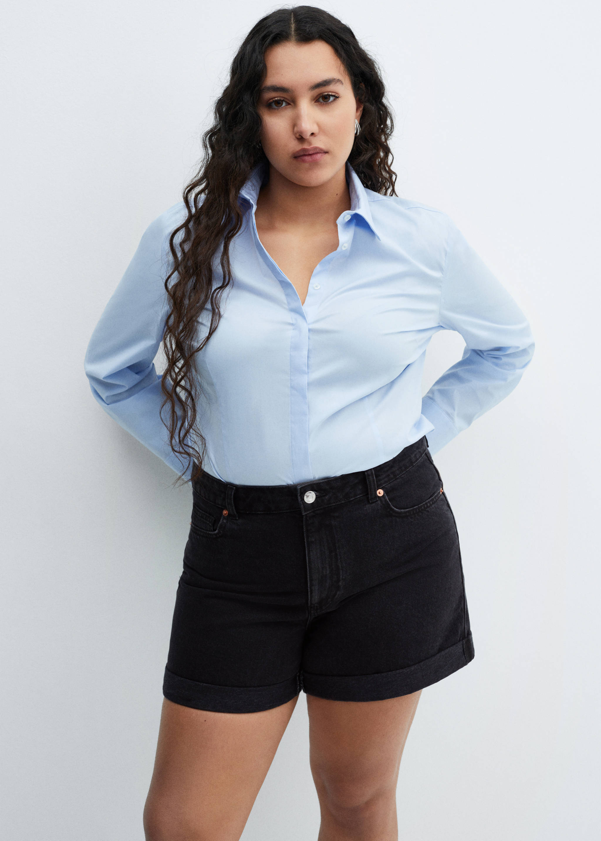 Mom-fit denim shorts - Details of the article 5