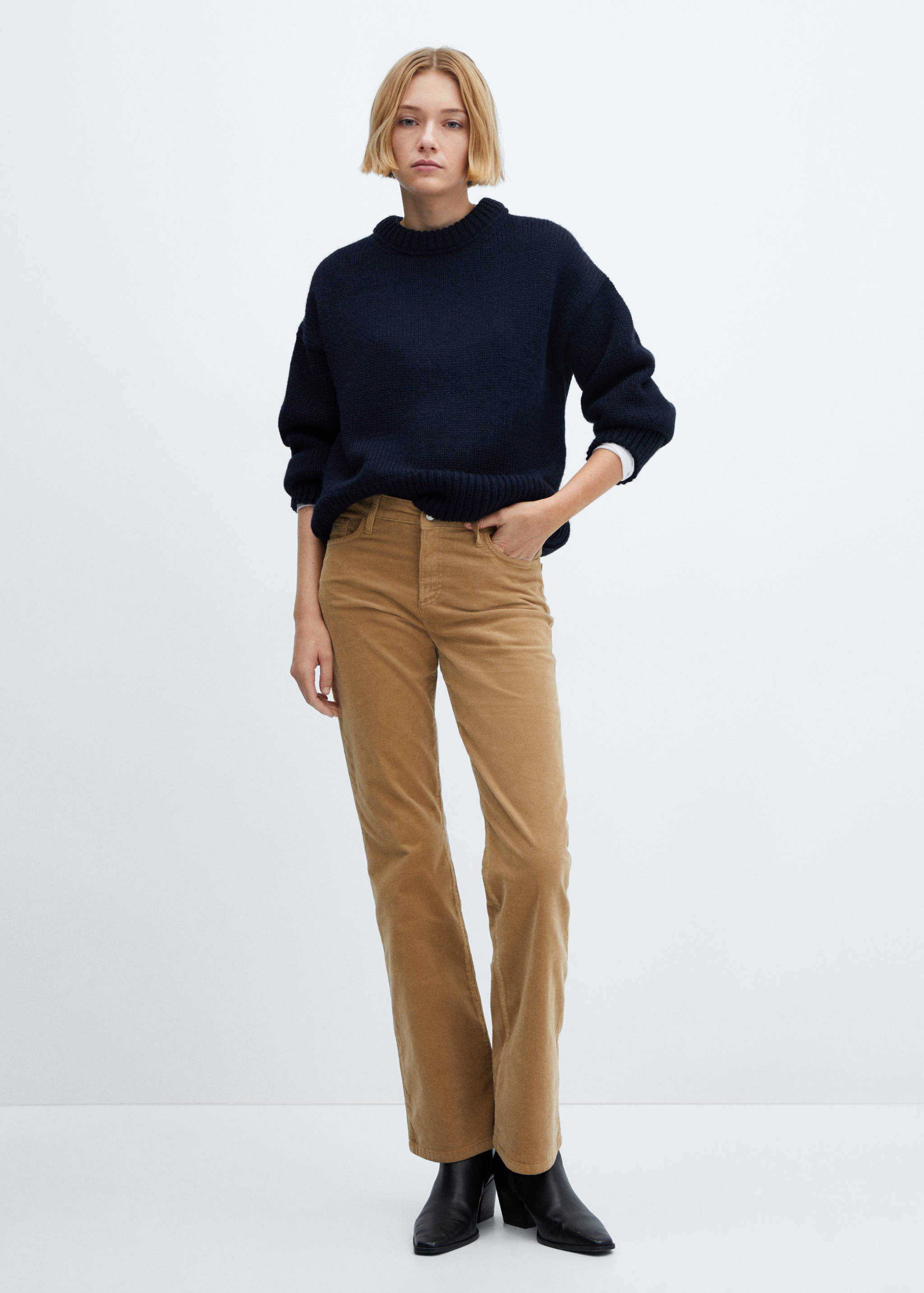 Mid-rise corduroy flared pants - General plane