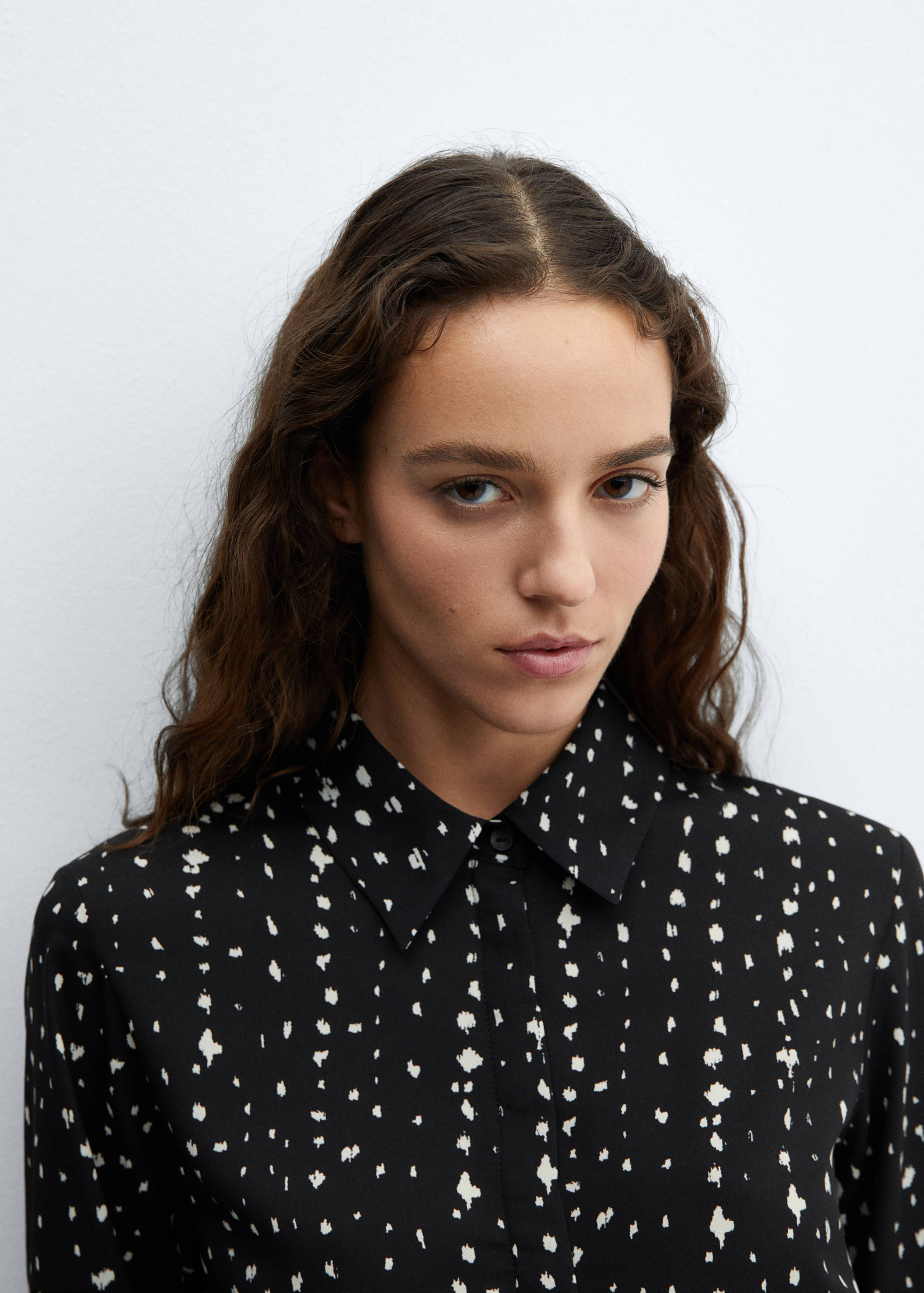 Fließendes Regular Fit-Hemd - Detail des Artikels 1