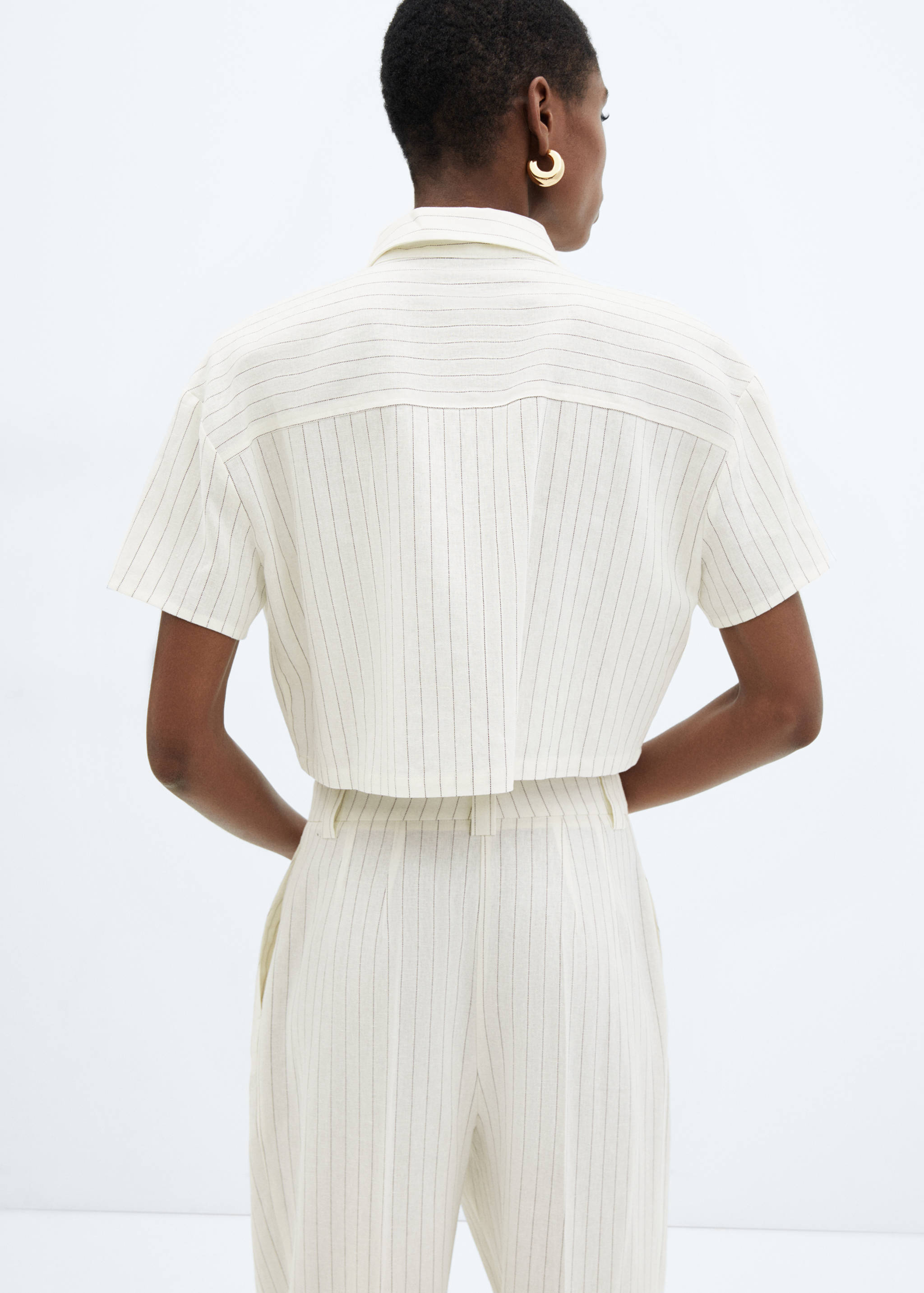 Cropped linen shirt - Reverse of the article