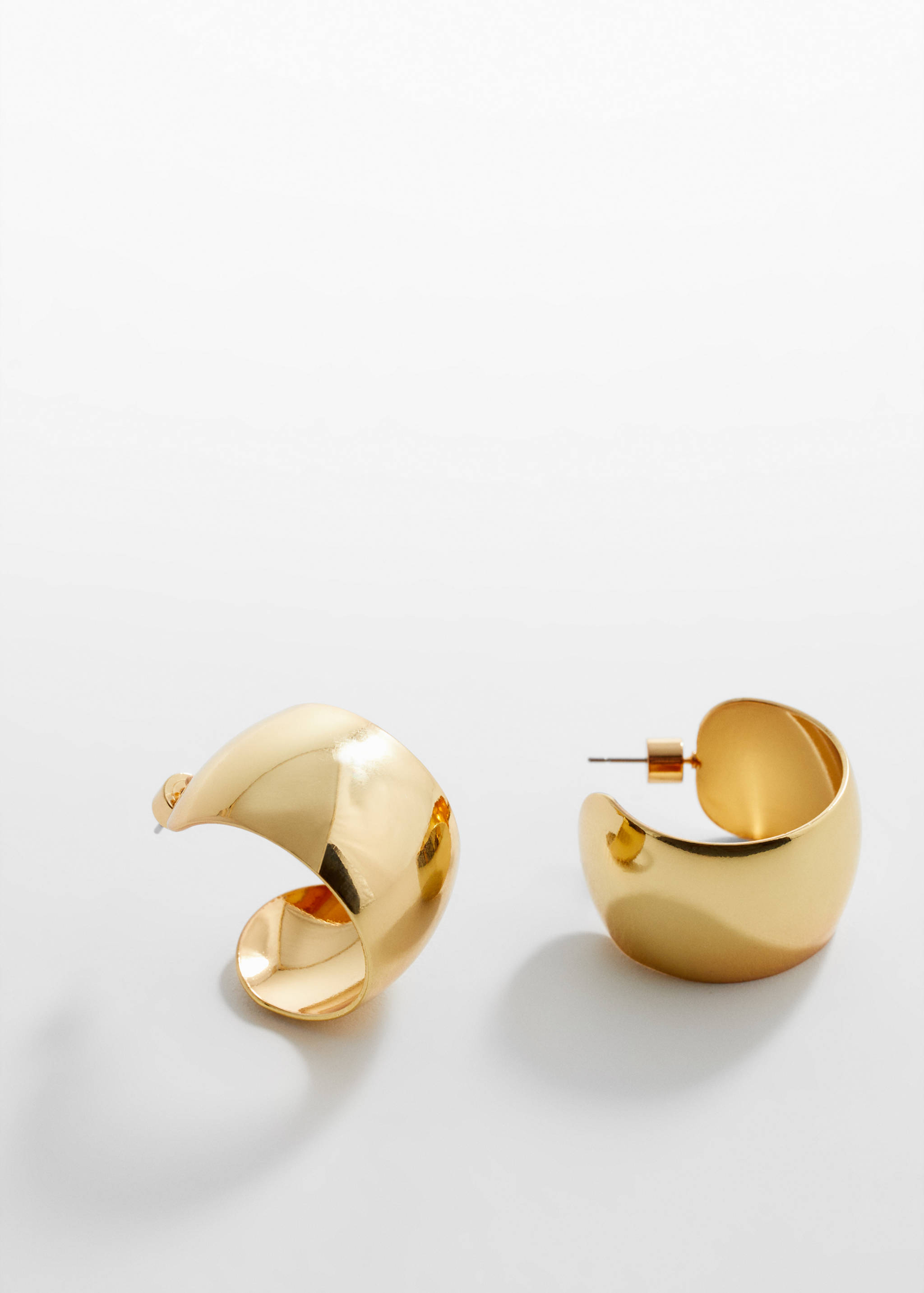 Wide hoop earrings - Details of the article 1