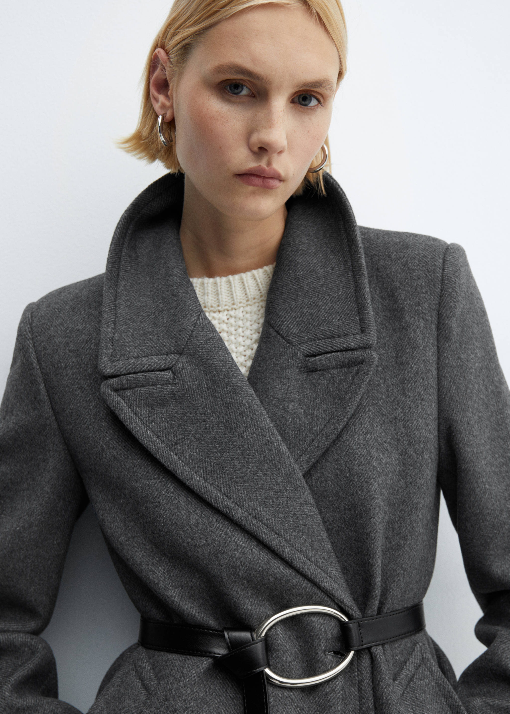 Wool coat with lapels - Details of the article 4