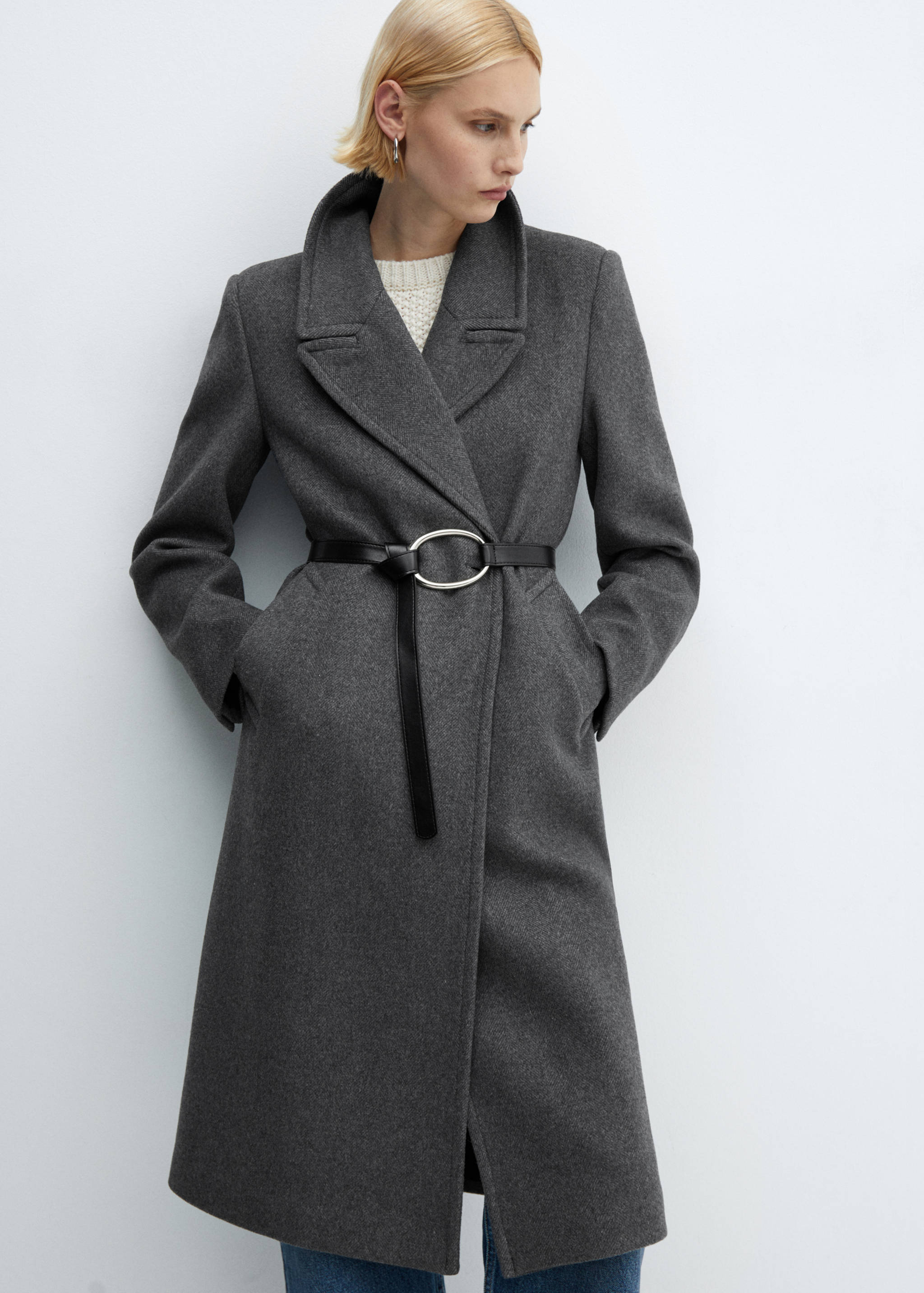 Wool coat with lapels - Details of the article 2