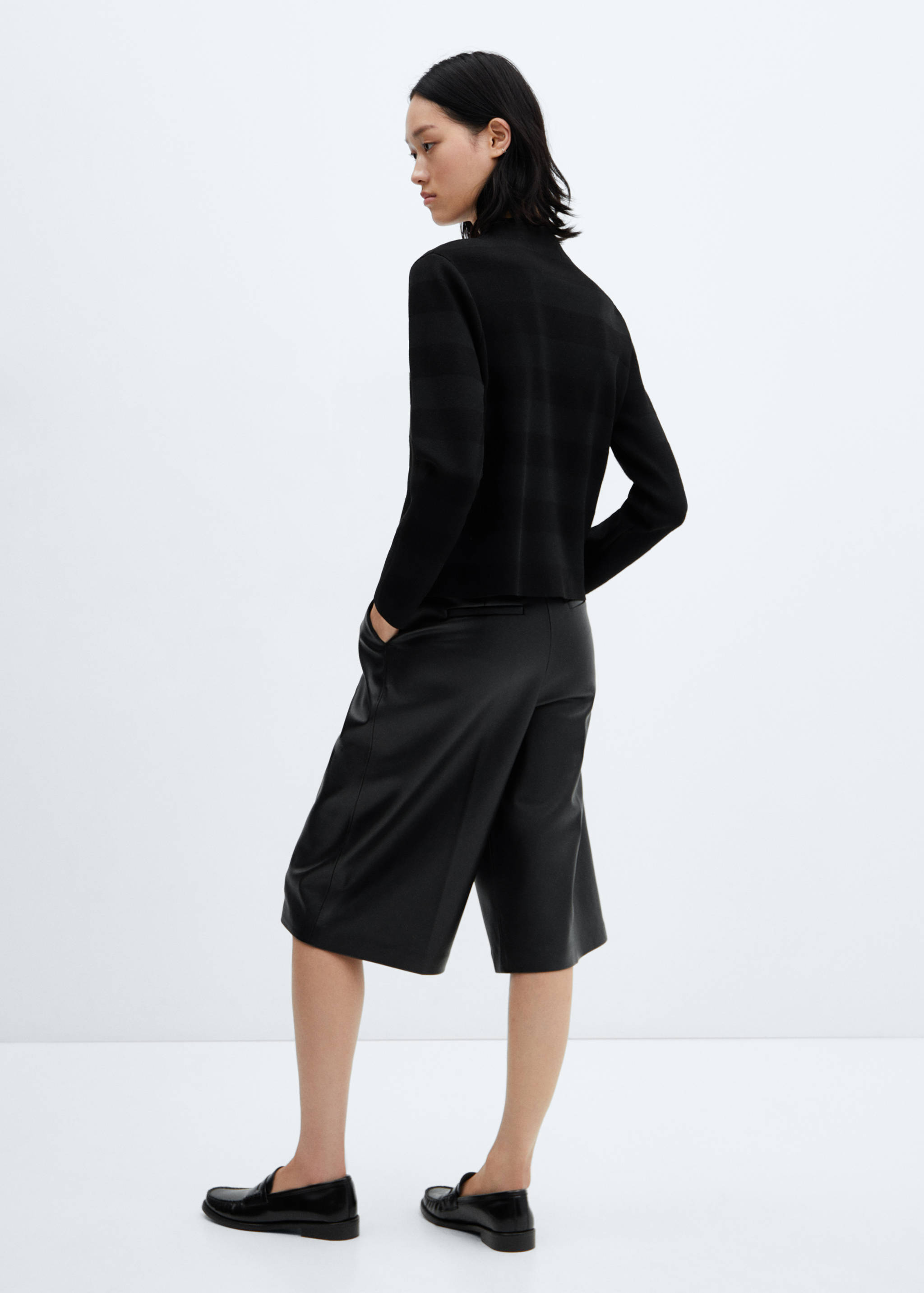 Perkins-neck sweater - Reverse of the article