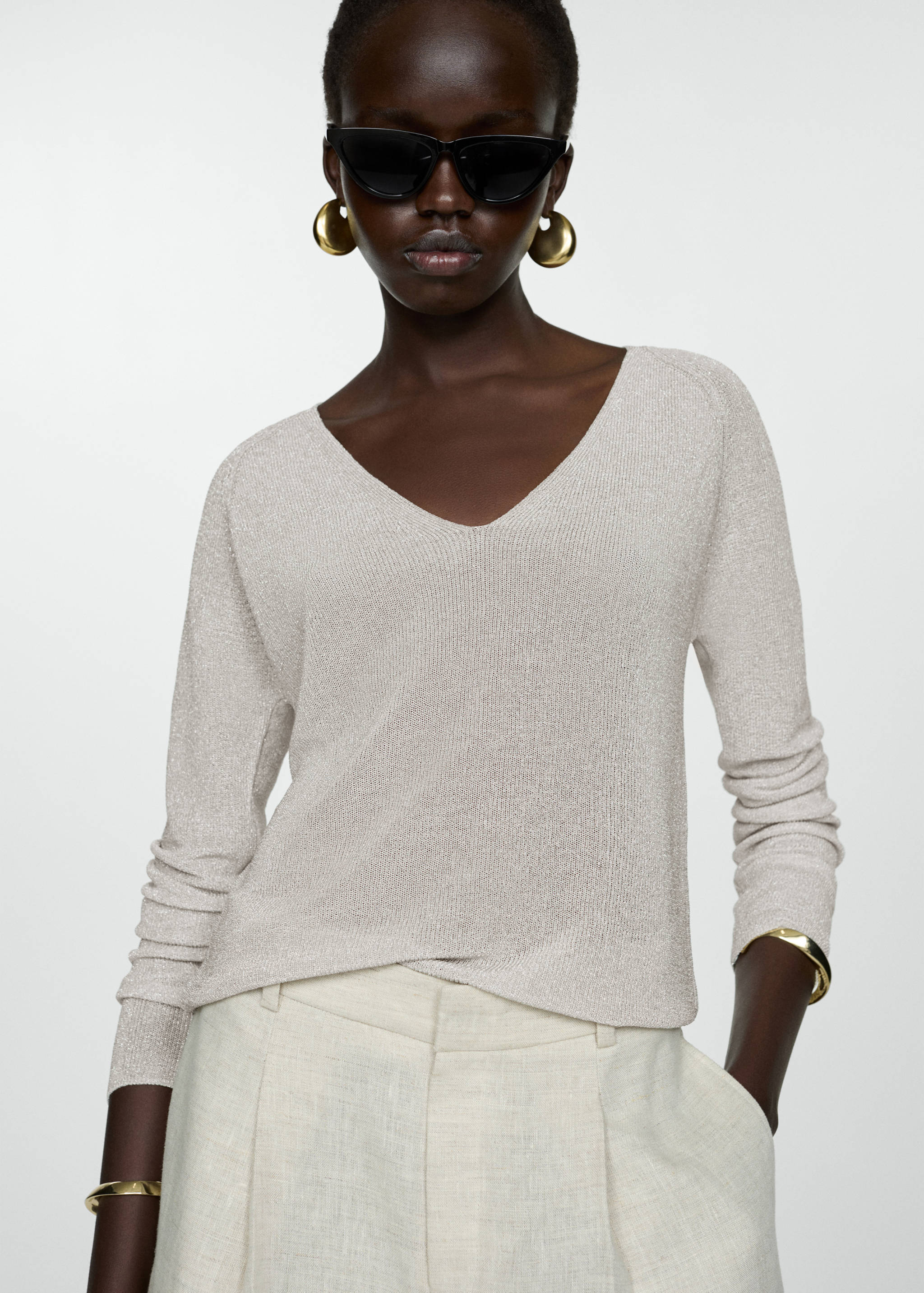 Lurex-Pullover mit V-Ausschnitt - Mittlere Ansicht