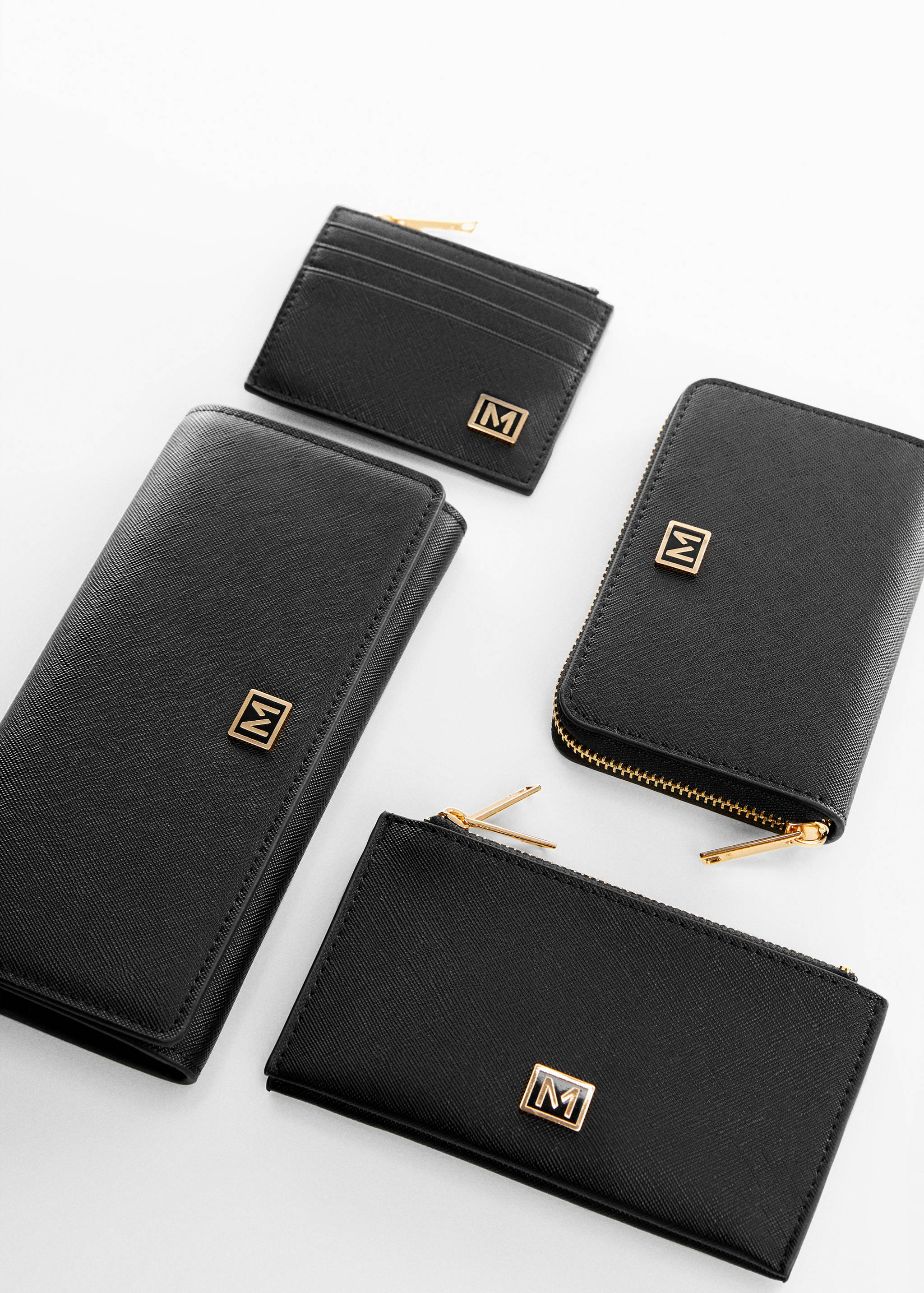 Saffiano-effect wallet - Details of the article 3