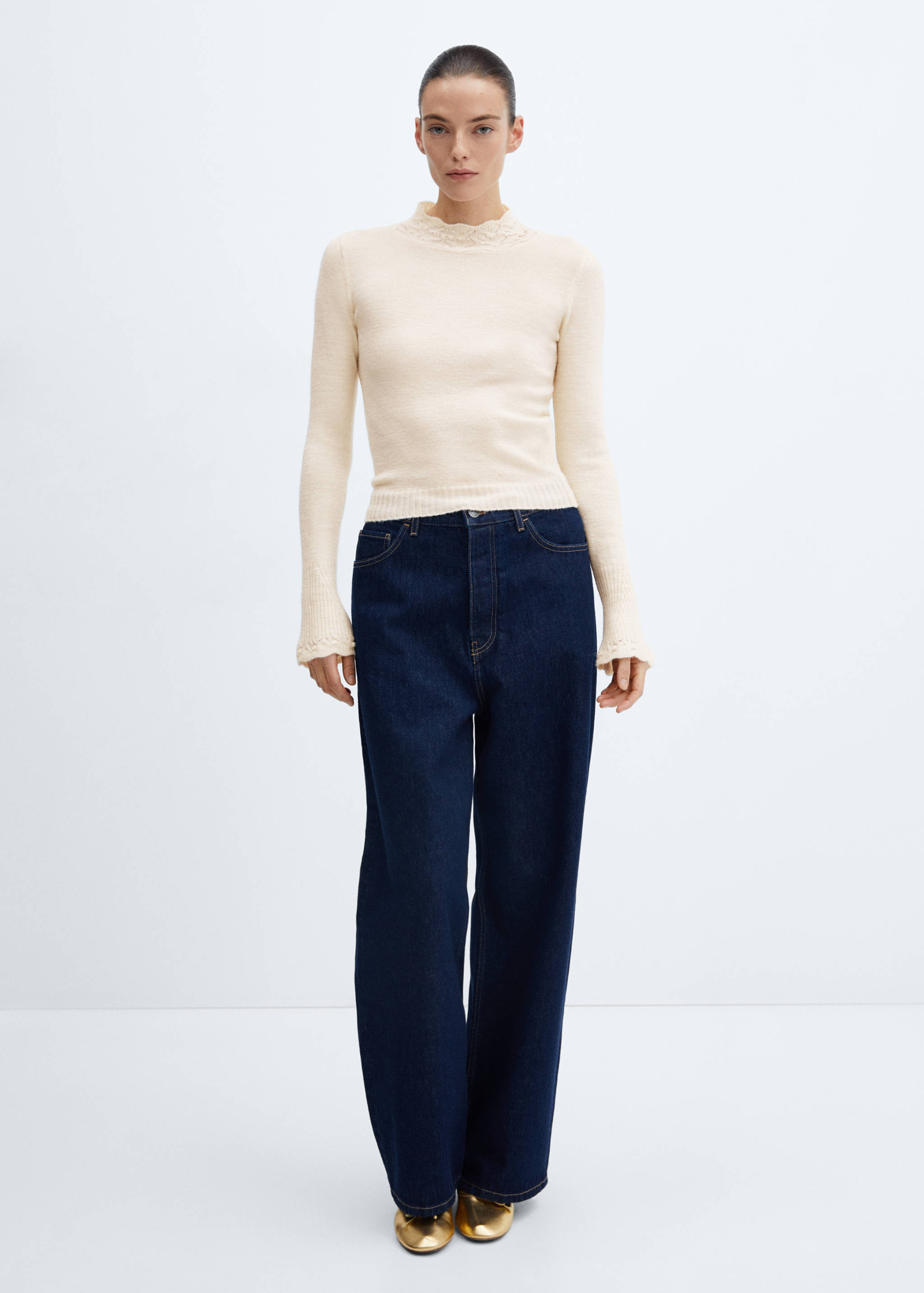 Knitted cropped sweater - General plane