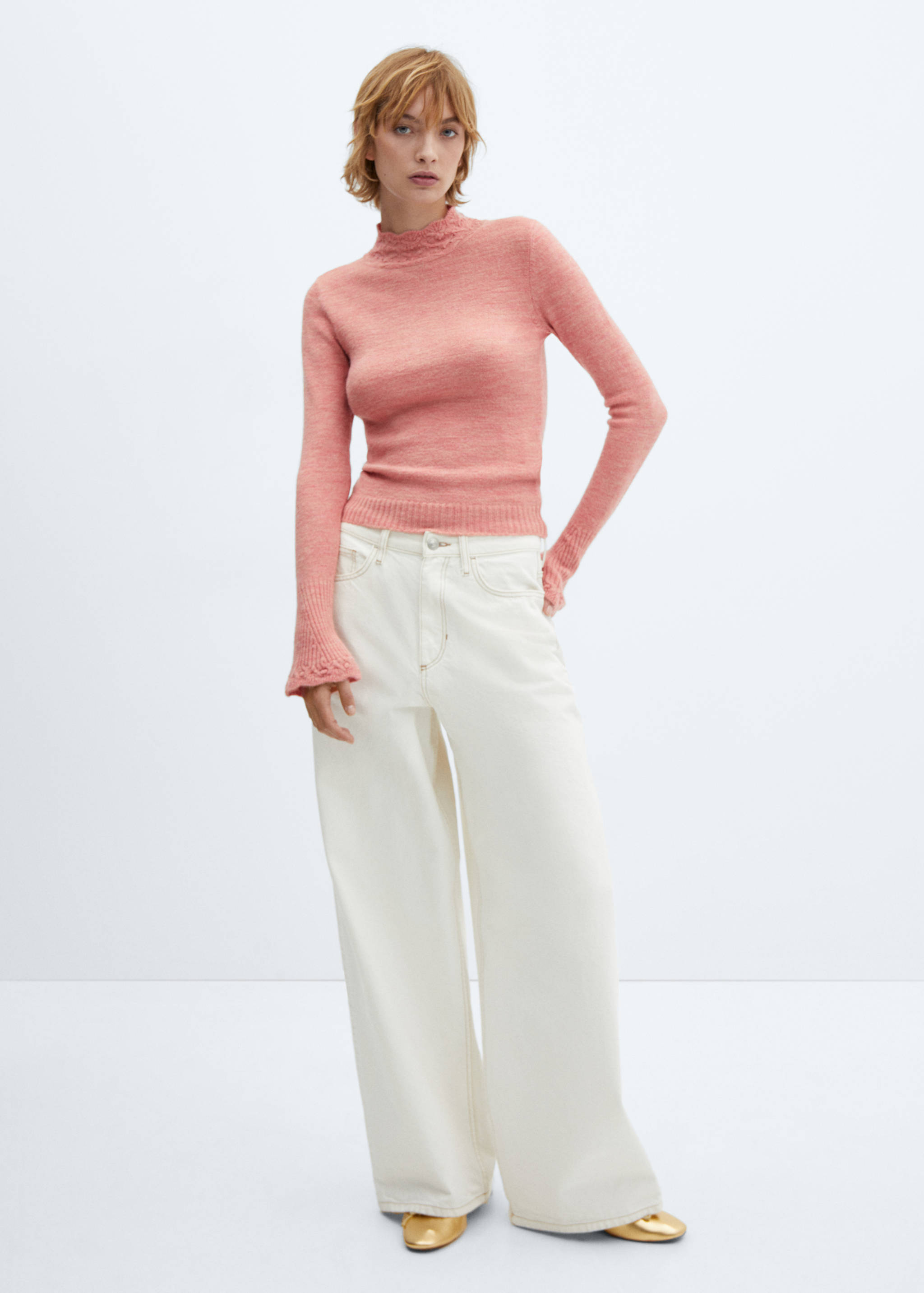 Knitted cropped sweater - General plane