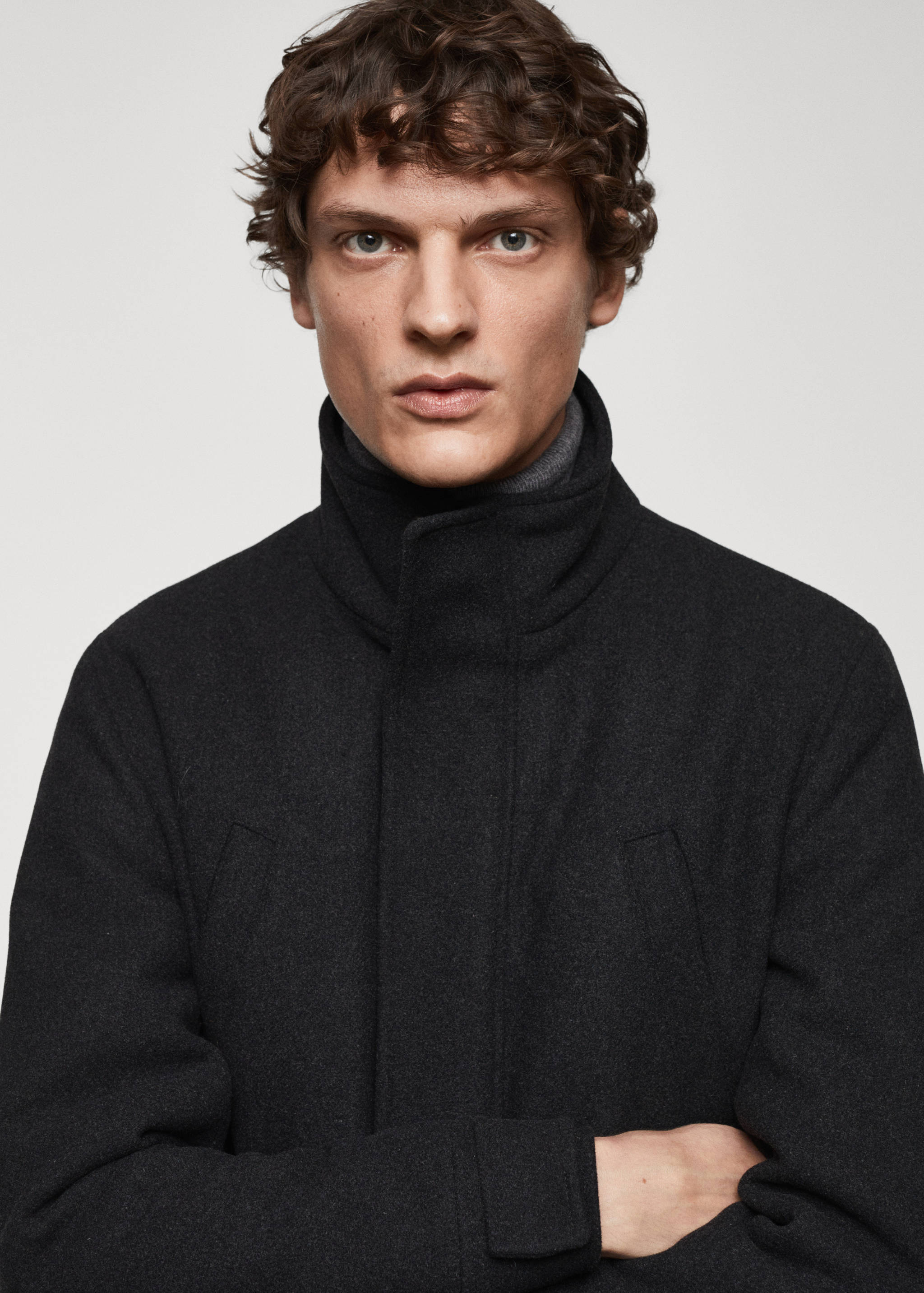 Krótki płaszcz wełniany z kieszeniami - Szczegóły artykułu 4