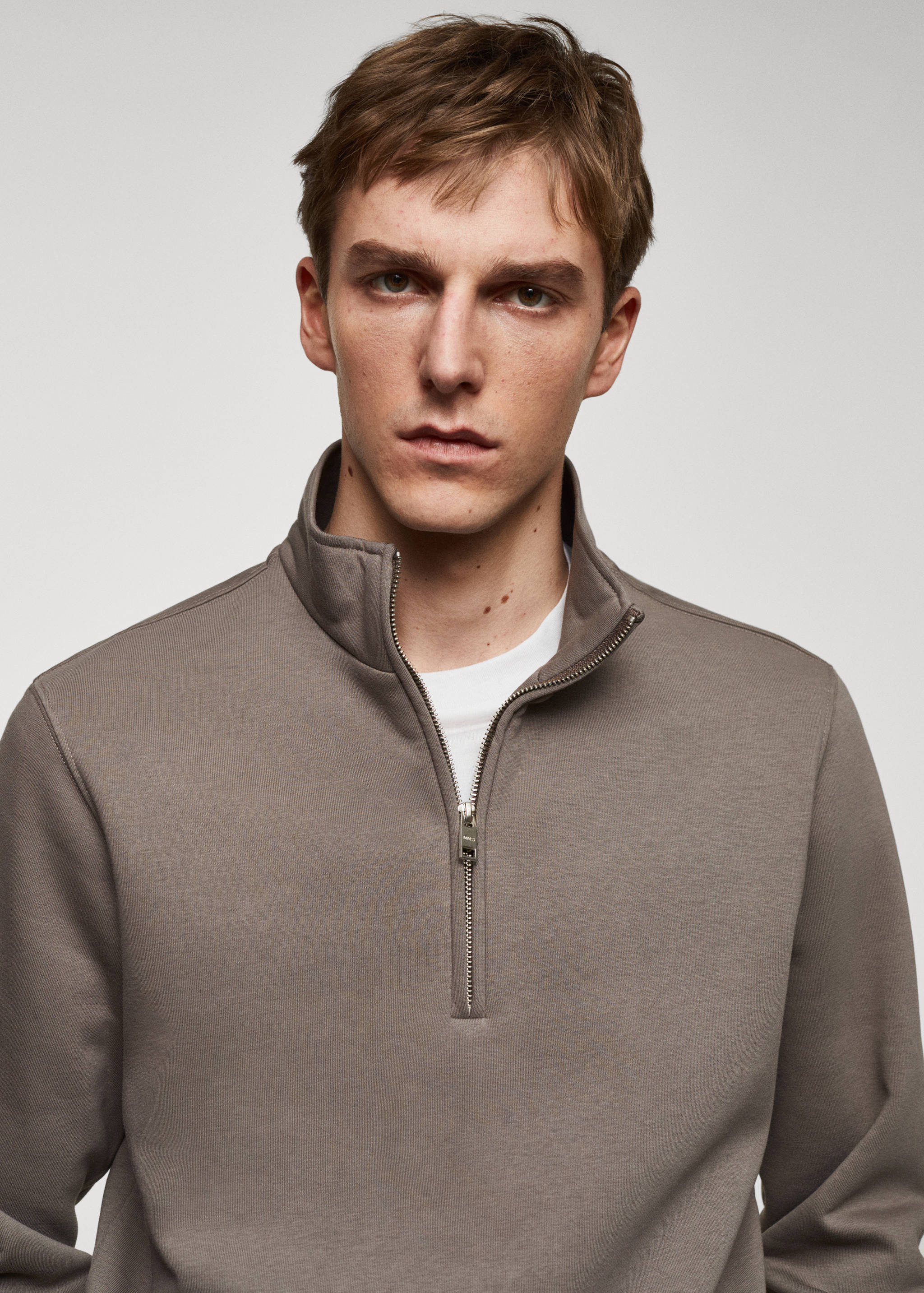 Cotton sweatshirt with zipper neck - Details of the article 1