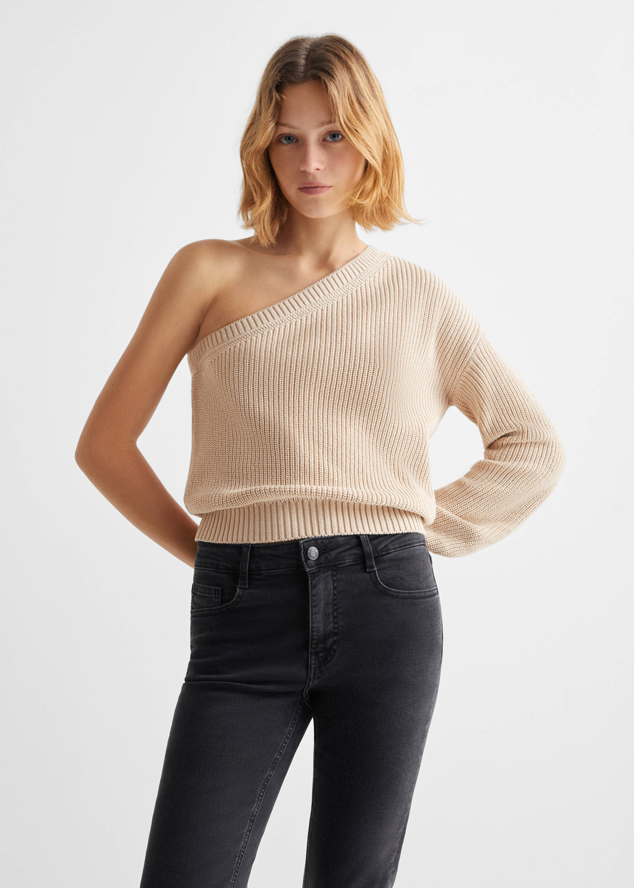 Asymmetric knit sweater - Medium plane