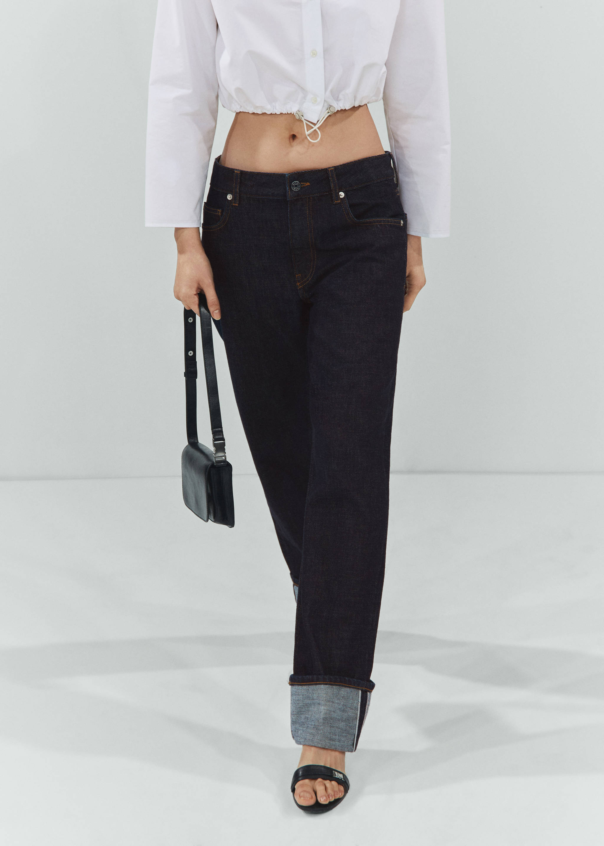 Jeans rectos selvedge - Plano medio
