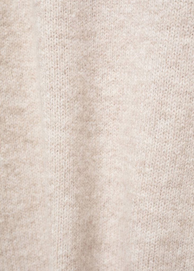 Round-neck knitted sweater — Beige