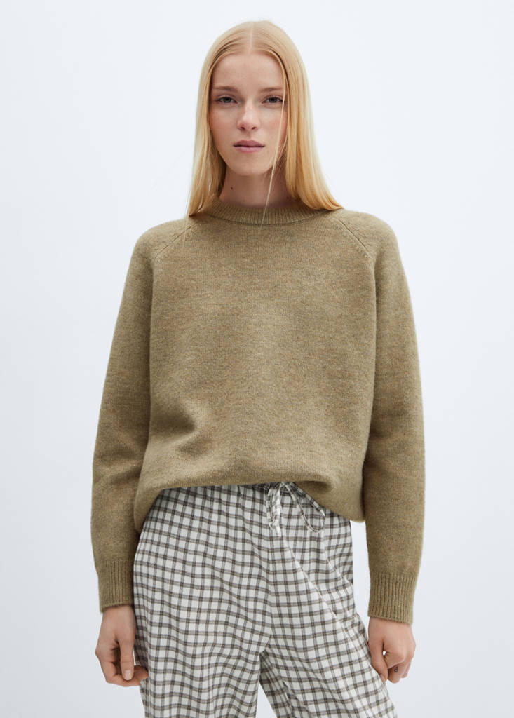 Round-neck knitted sweater — Brown