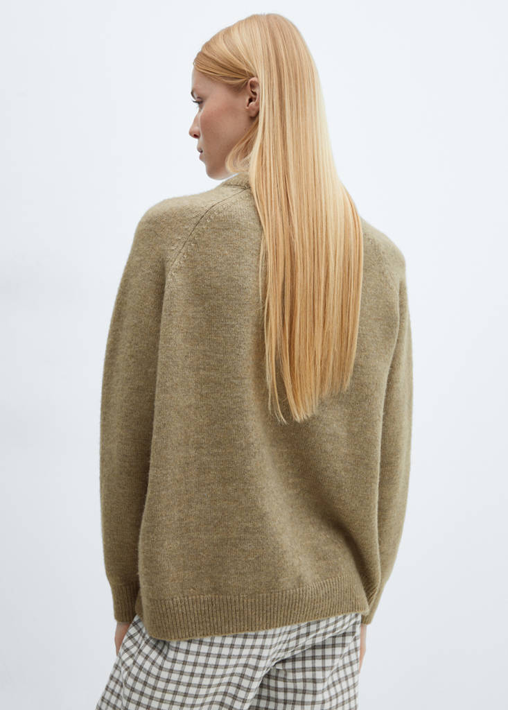 Round-neck knitted sweater — Brown