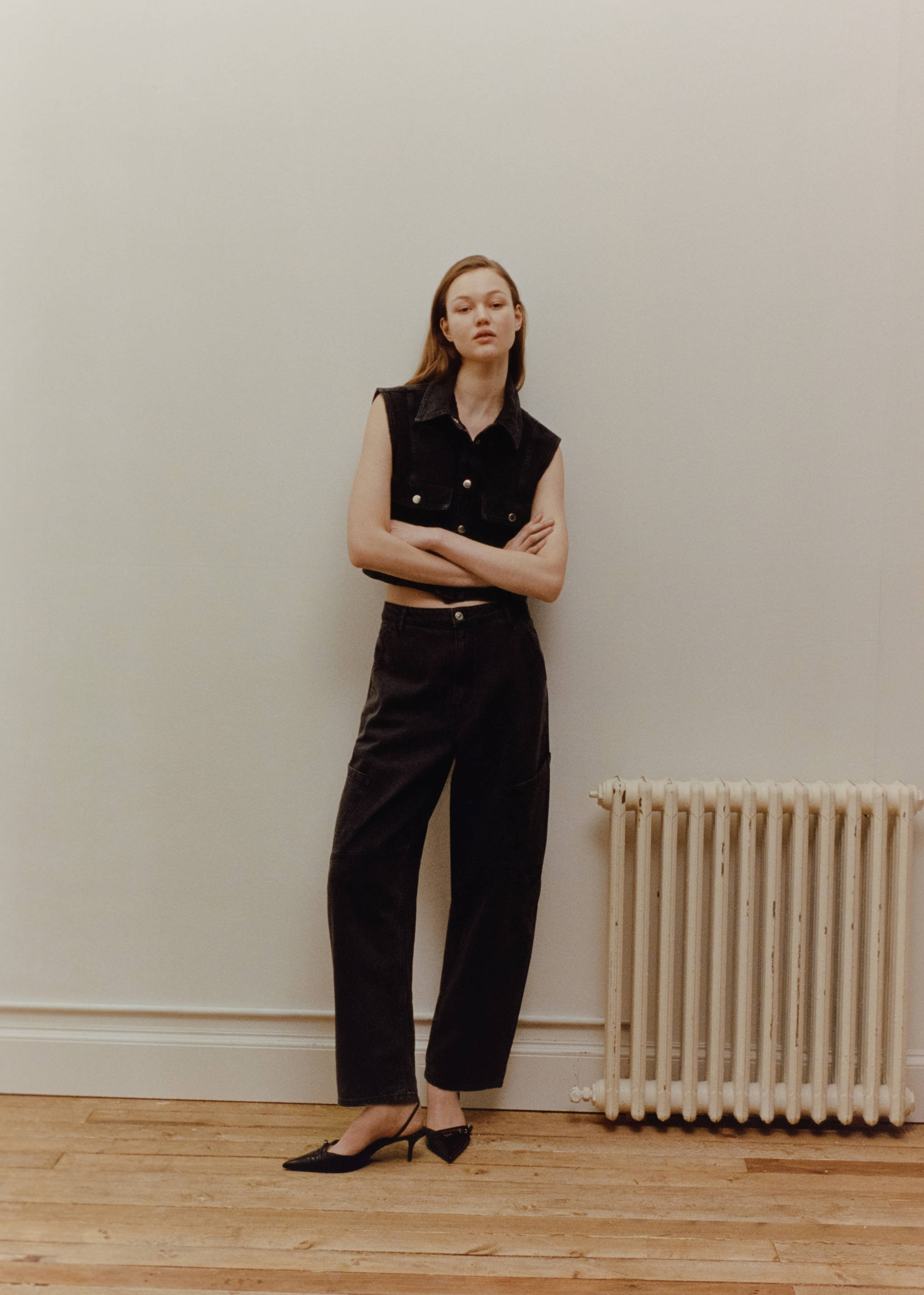 Mid-rise slouchy cargo jeans - Details of the article 7