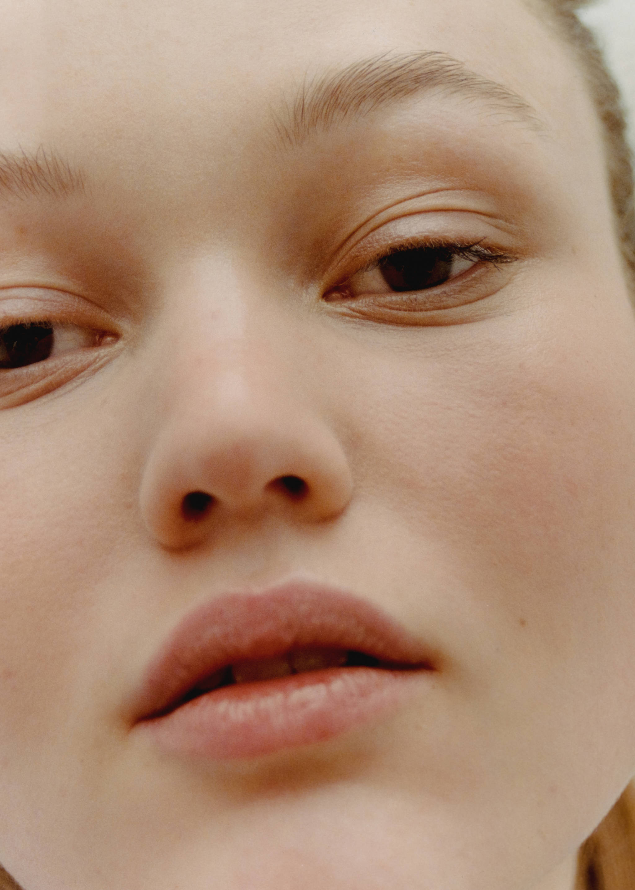 Mid-rise slouchy cargo jeans - Details of the article 9