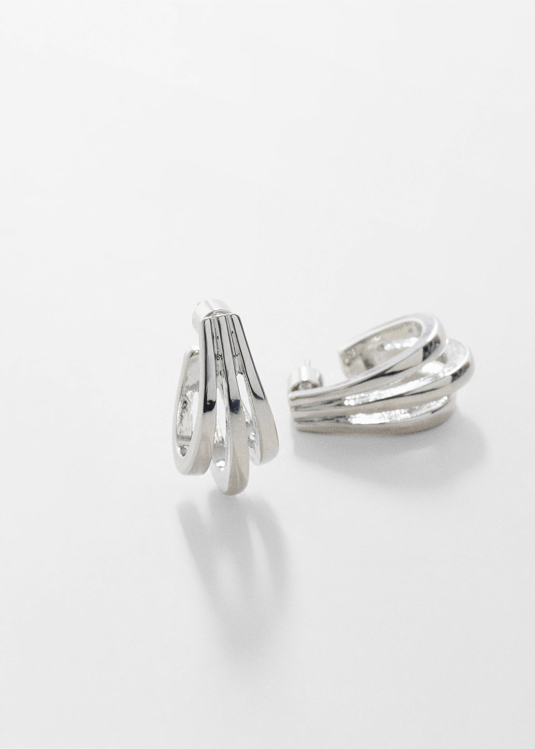 Three hoop earrings - Details of the article 1