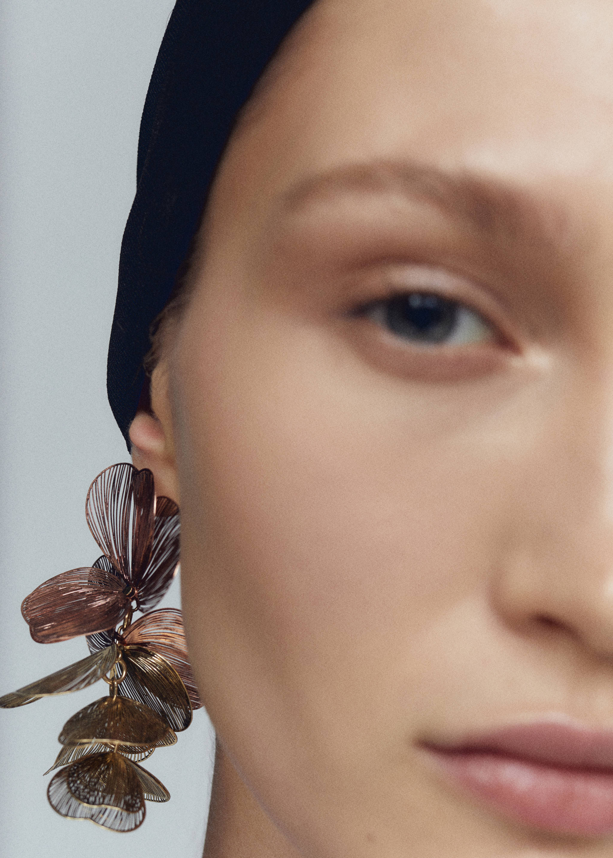 Flower pendant earrings - General plane