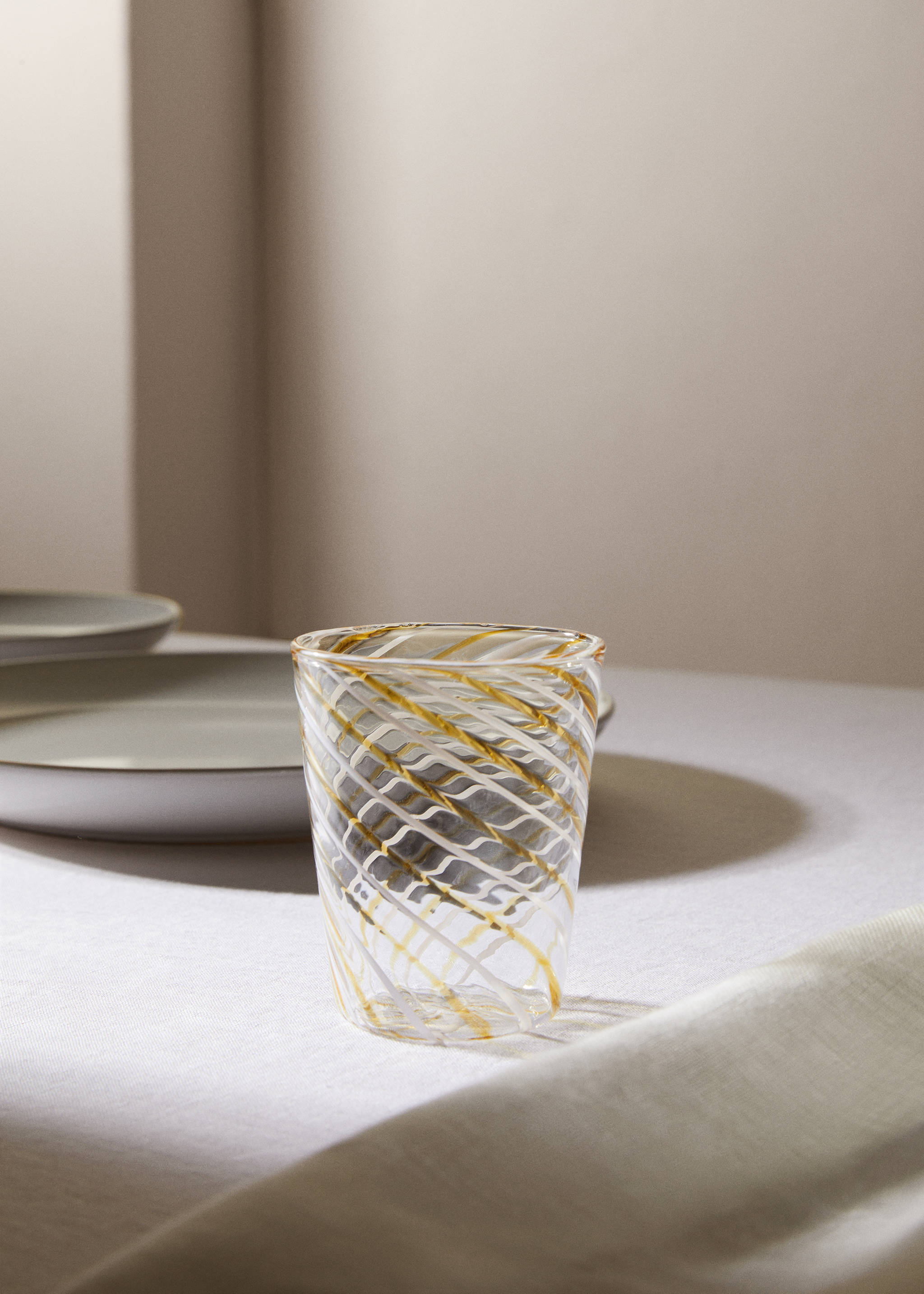 Two-tone borosilicate glass - General plane