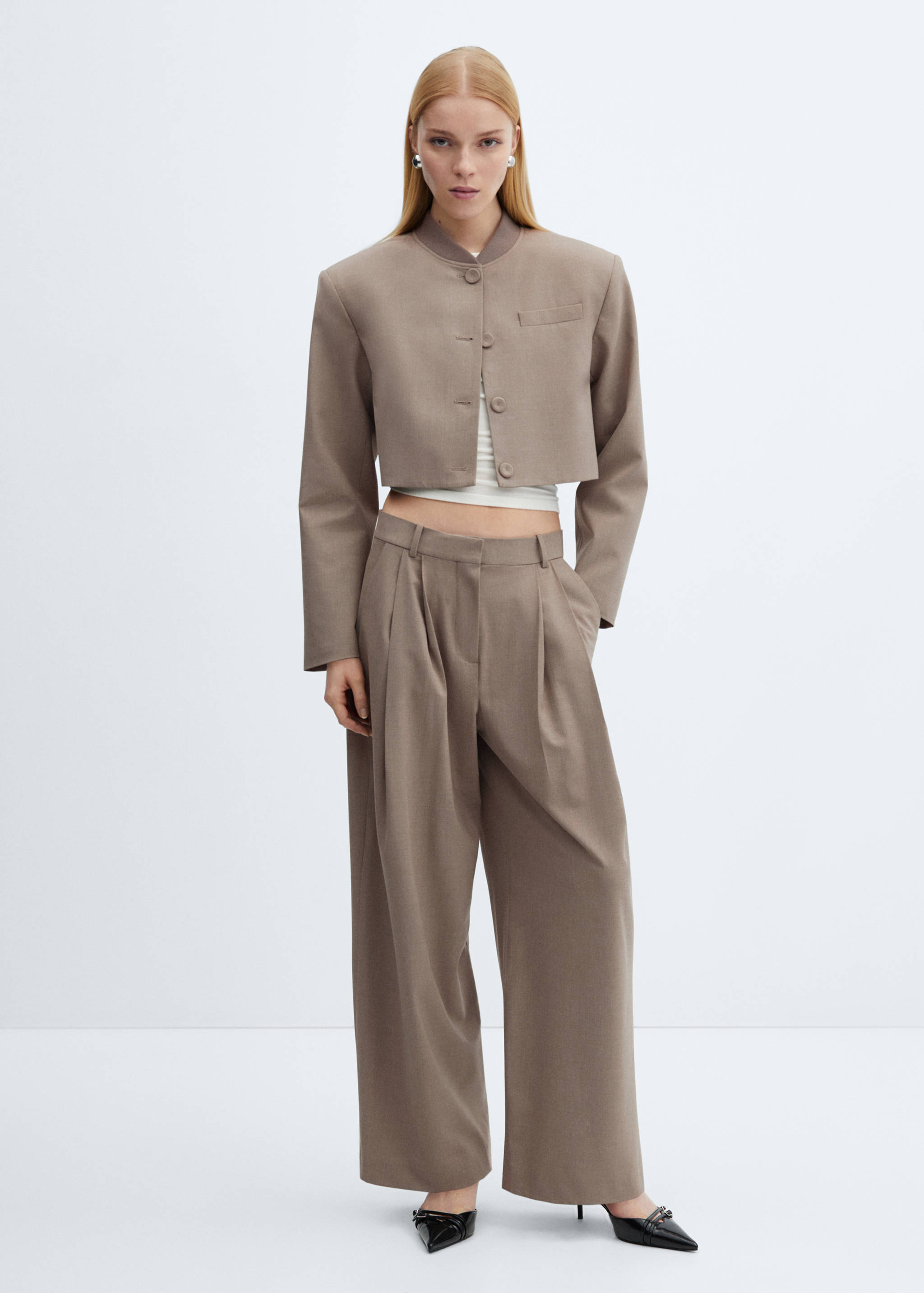 Wide leg pleated trousers - General plane
