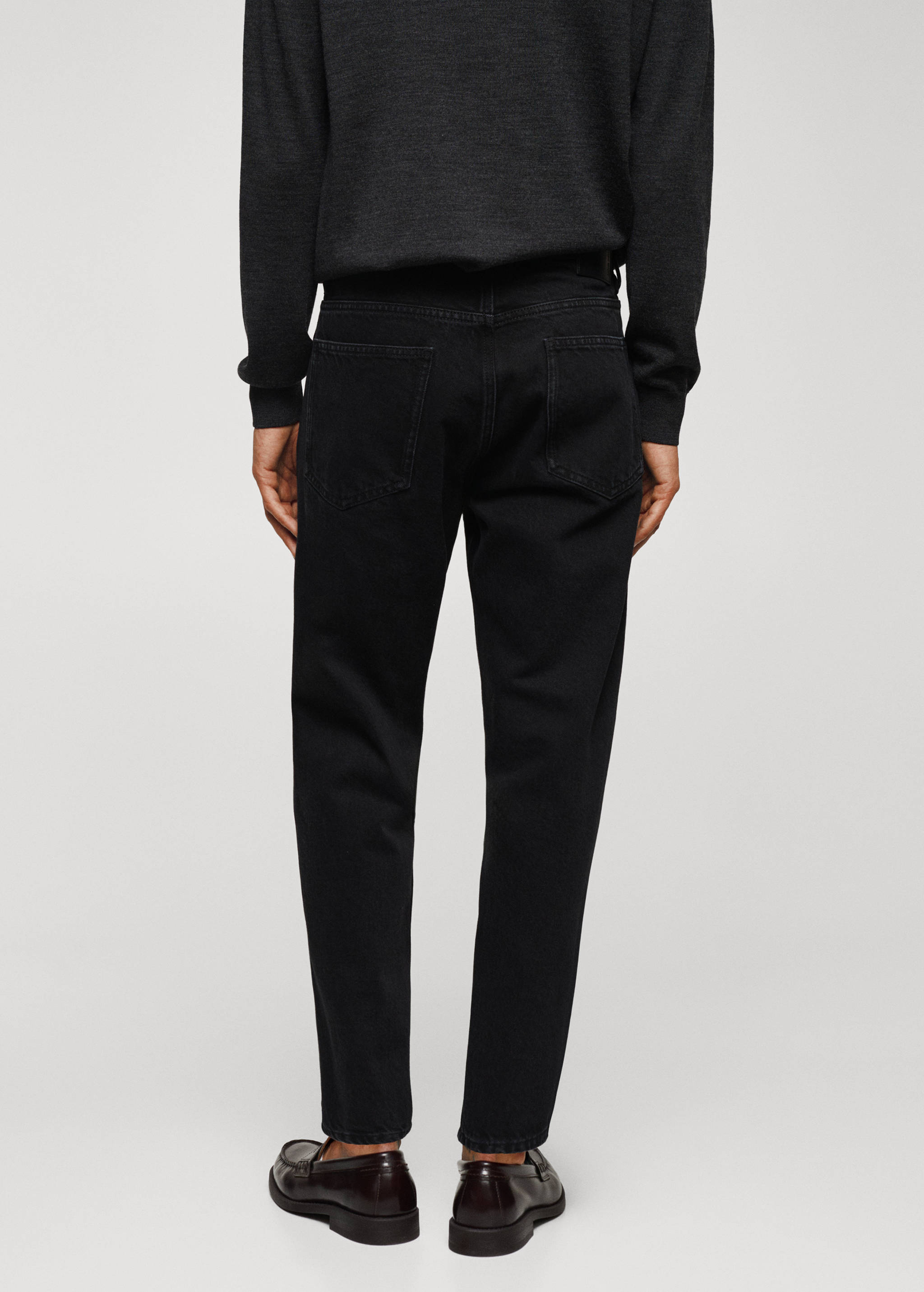 Tapered-fit jeans - Reverse of the article