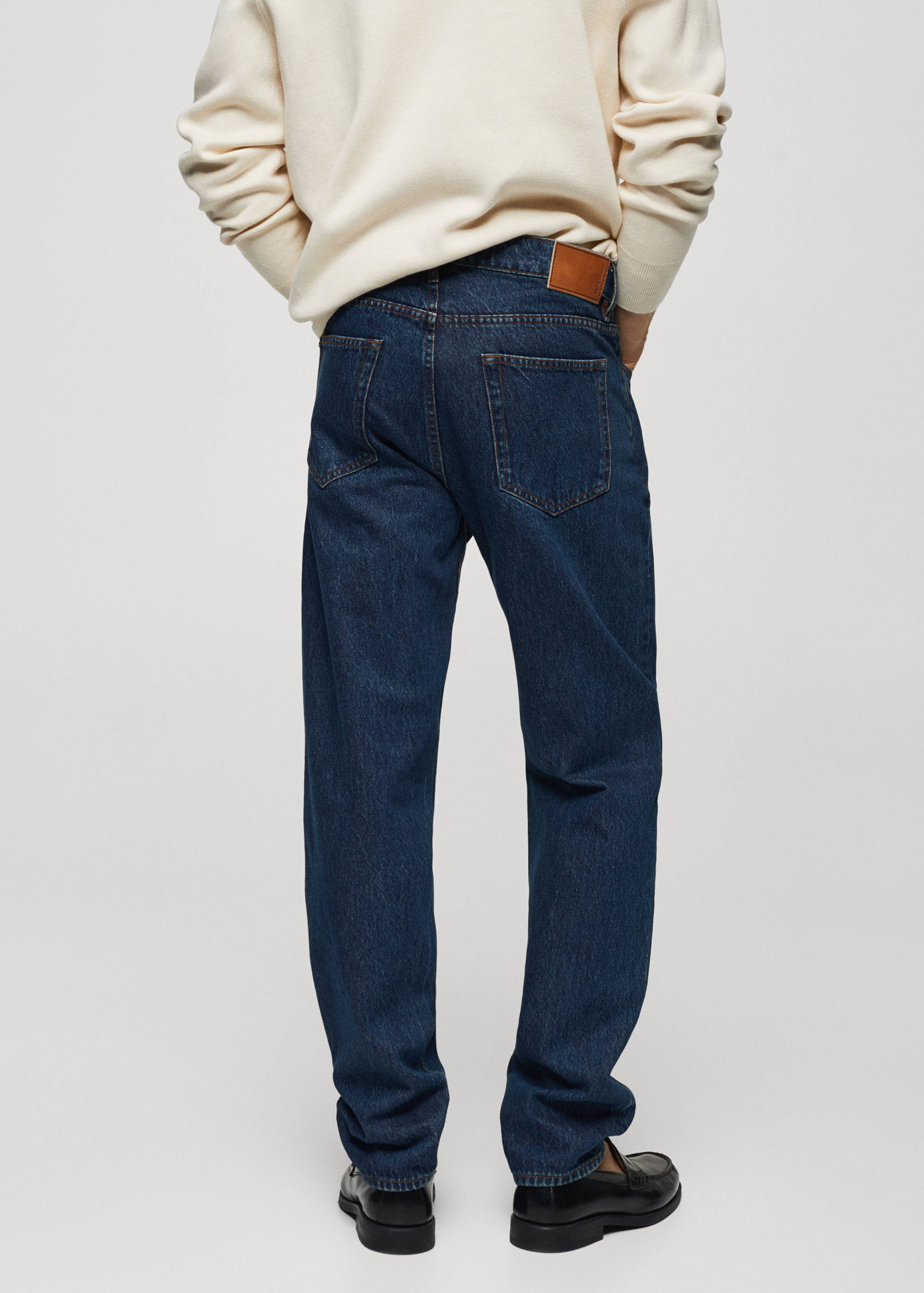 Straight-fit jeans met donkere wassing - Achterkant van het artikel