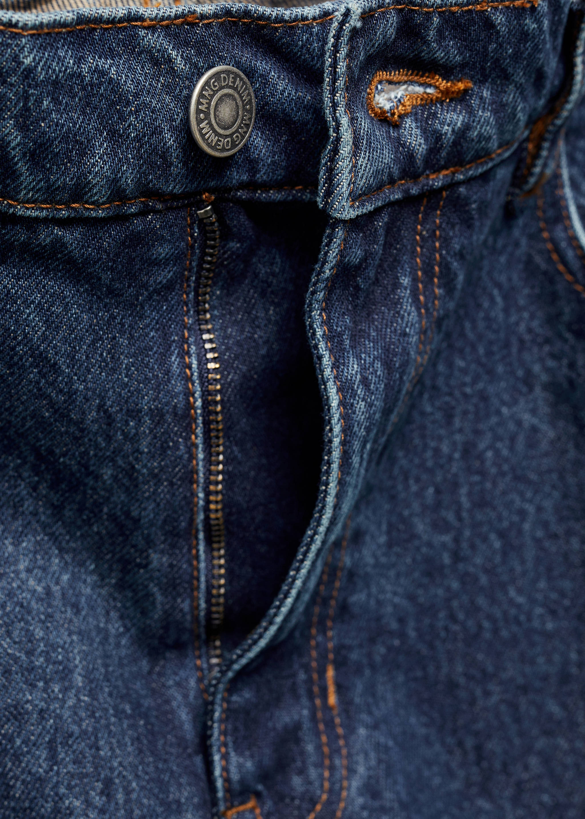 Straight-fit jeans met donkere wassing - Detail van het artikel 8