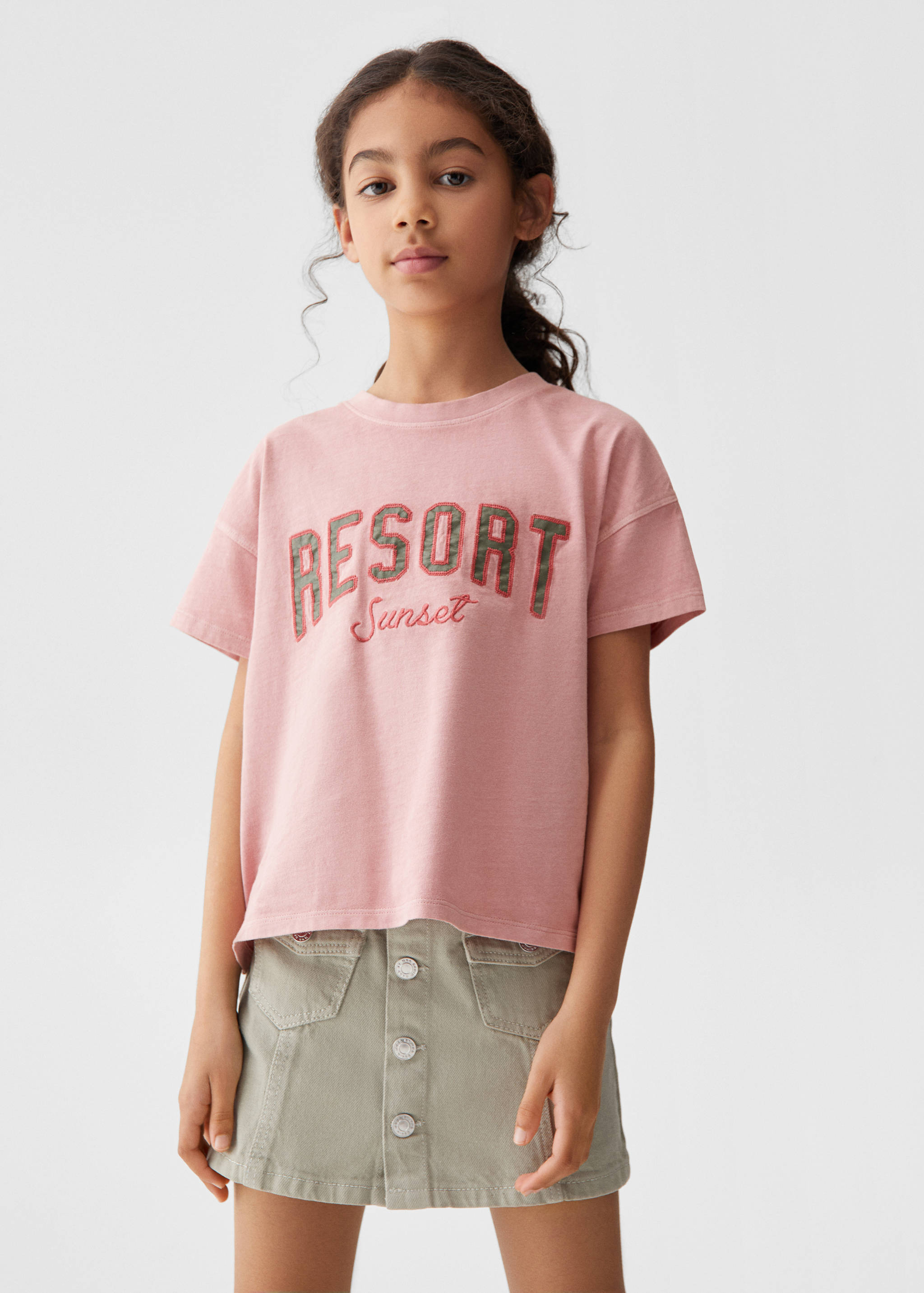 T-shirt message relief - Plan moyen