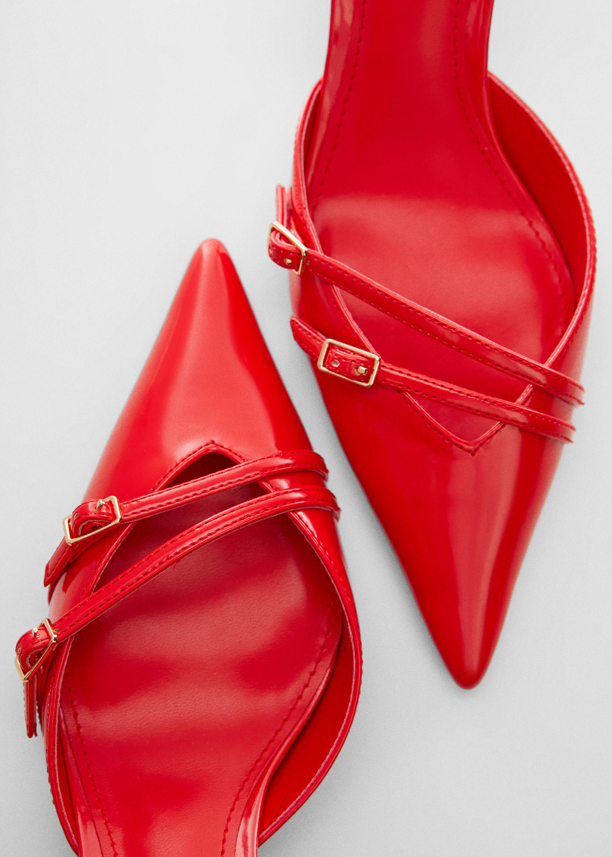 Slingback heeled shoes with buckle - Details of the article 2