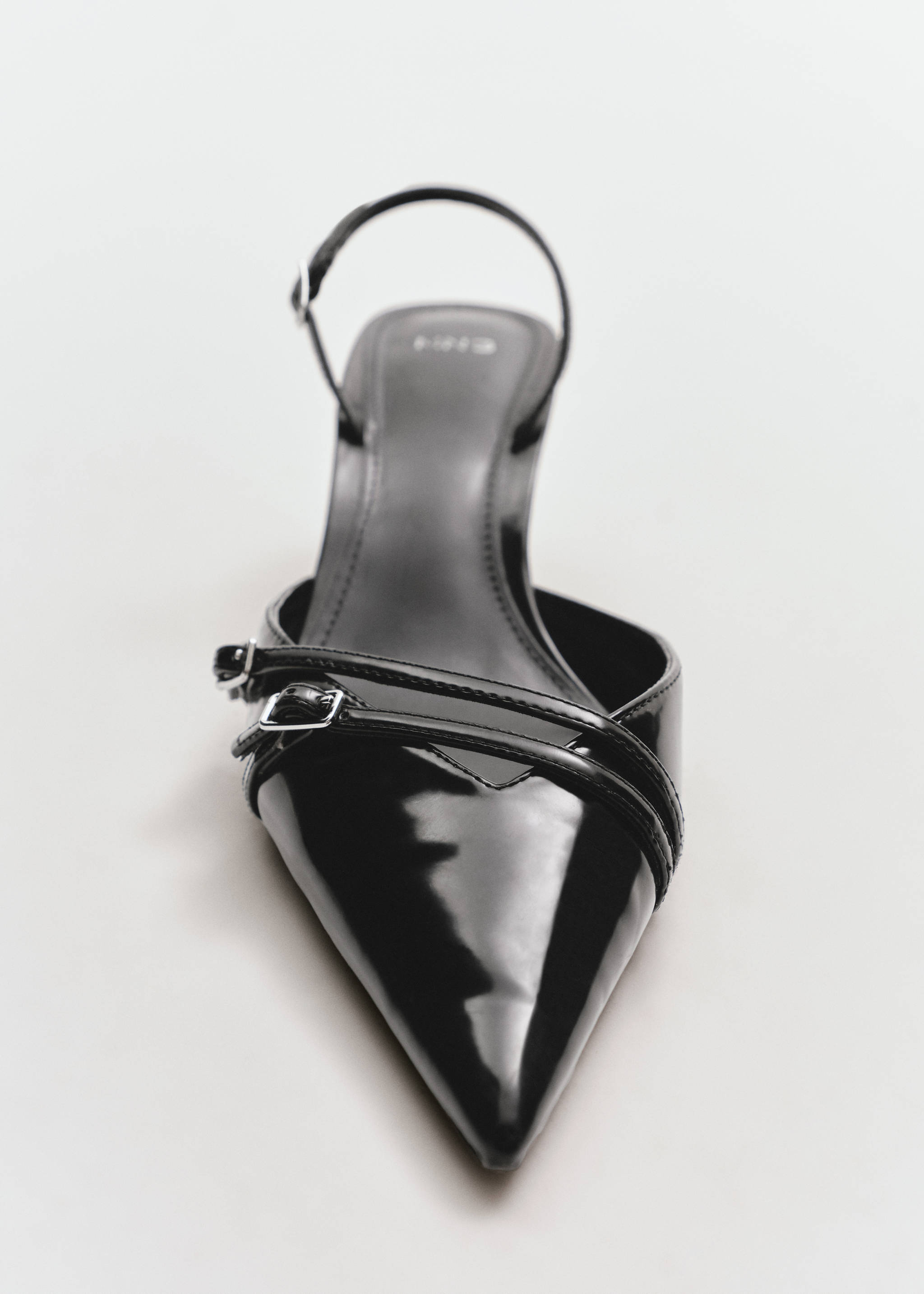 Slingback heeled shoes with buckle - General plane