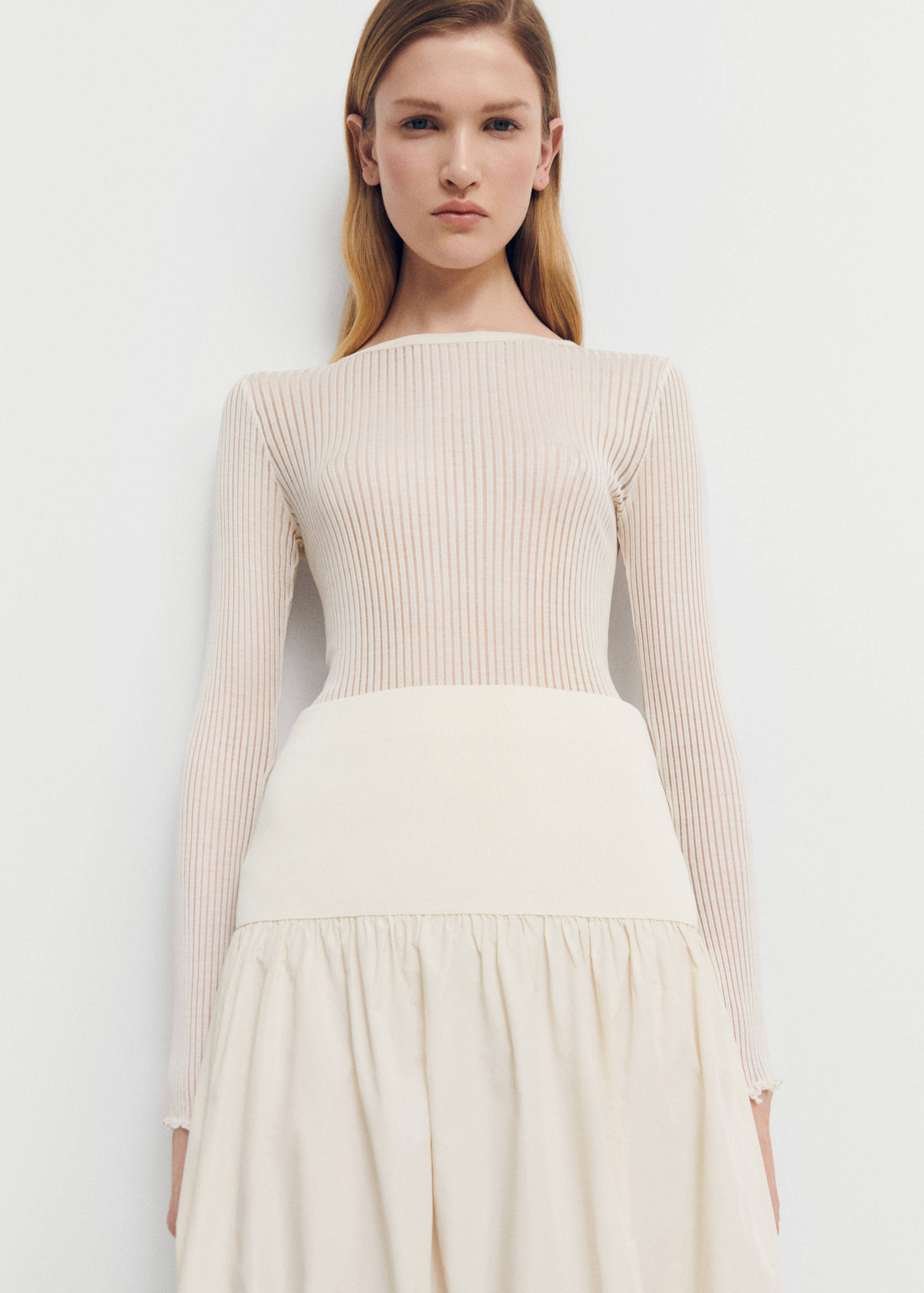 Elastic panel flared skirt - Details of the article 1