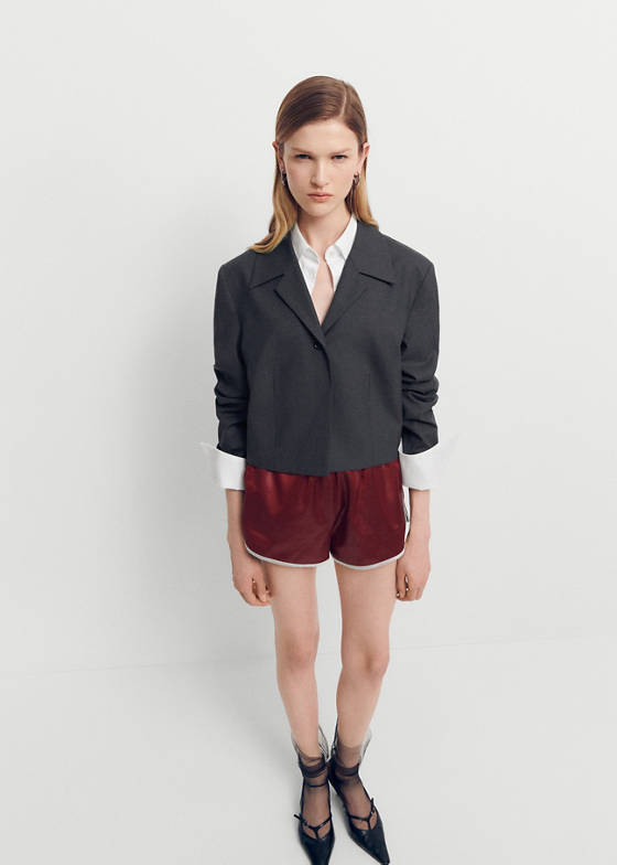 Kısa yün blazer ceket