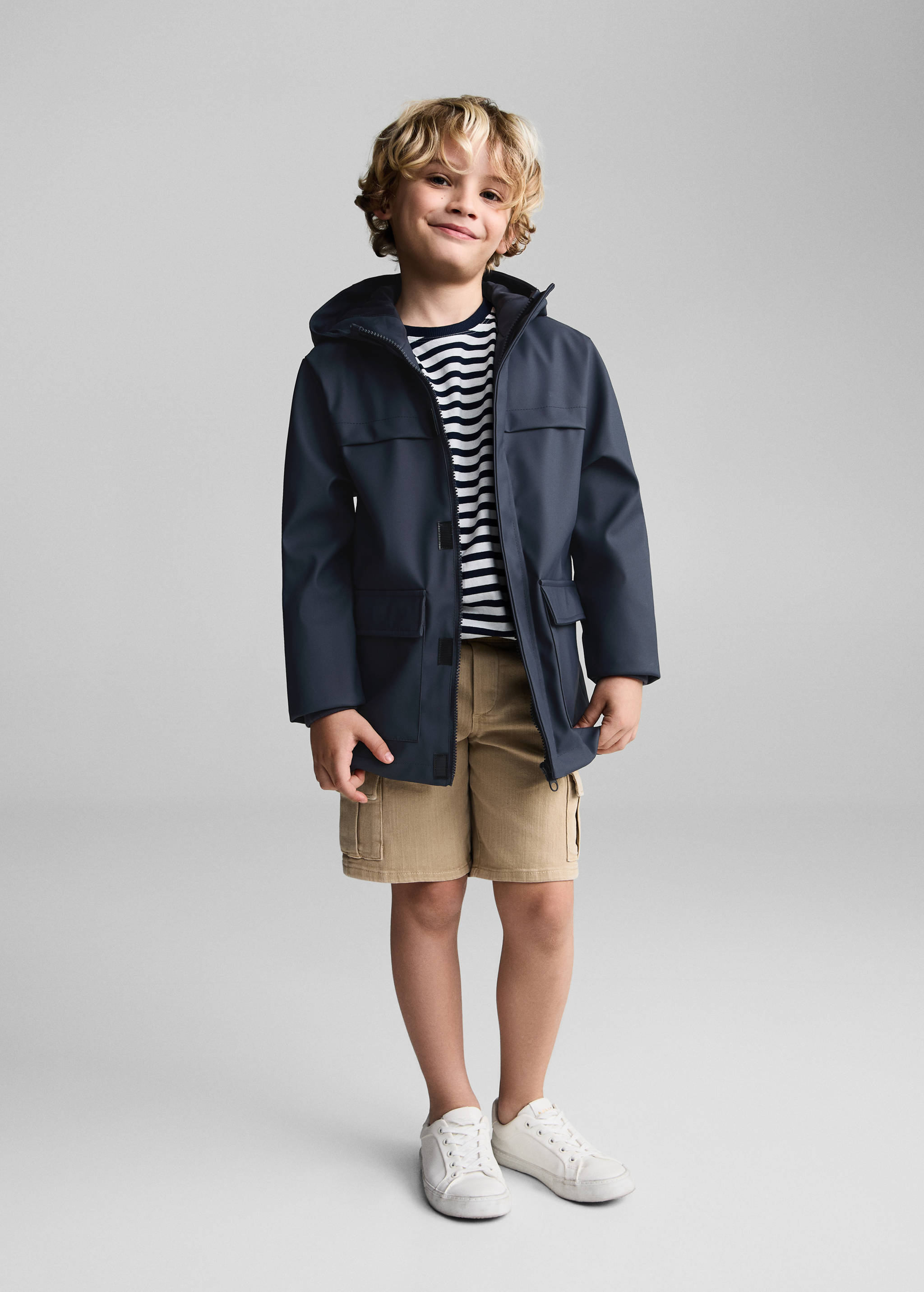 Parka bolsillos capucha - Plano general
