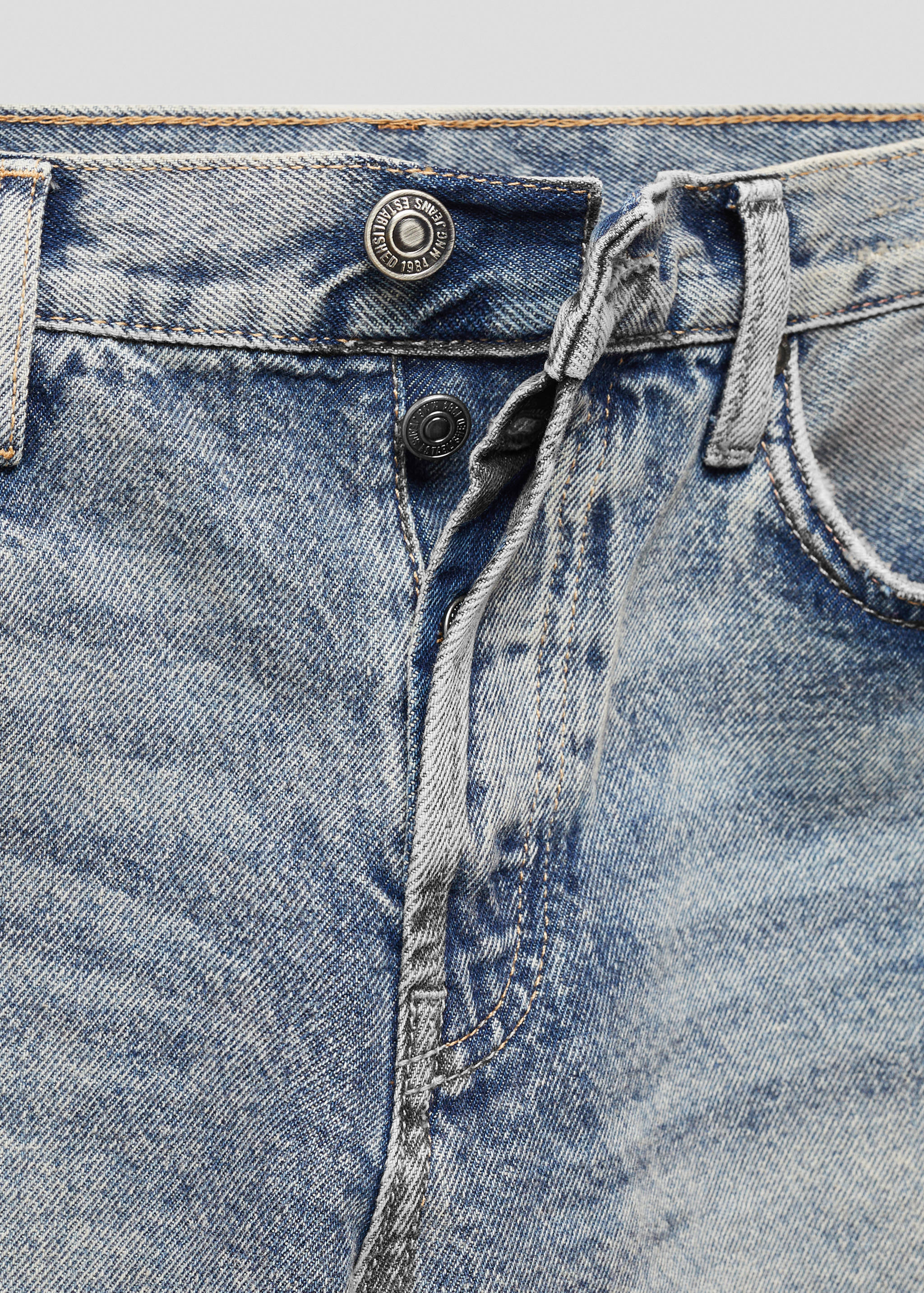 Ripped low-rise girlfriend jeans - Details of the article 8