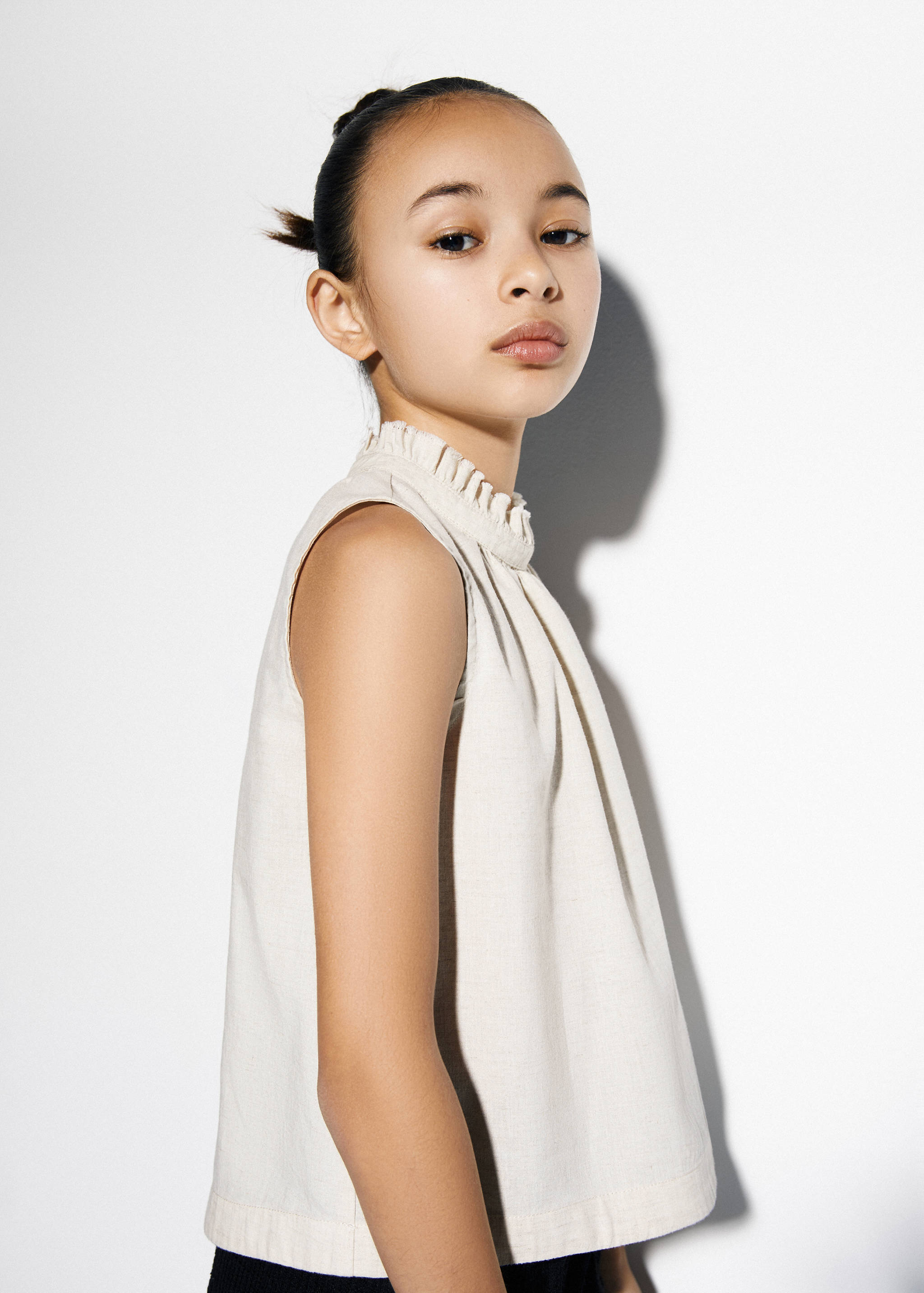 Linen blouse - Details of the article 1