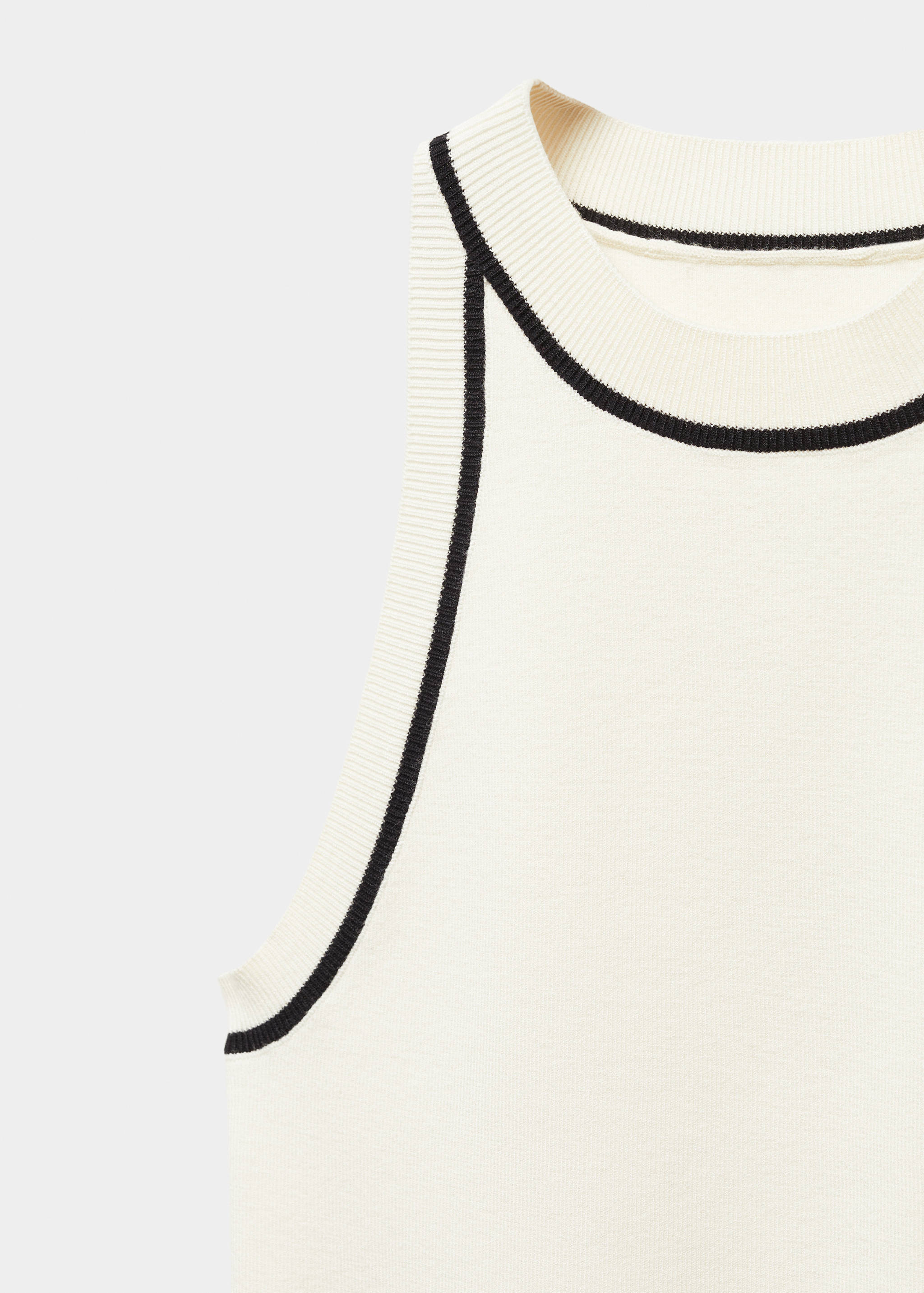 Top liserés contrastants - Détail de l'article 8