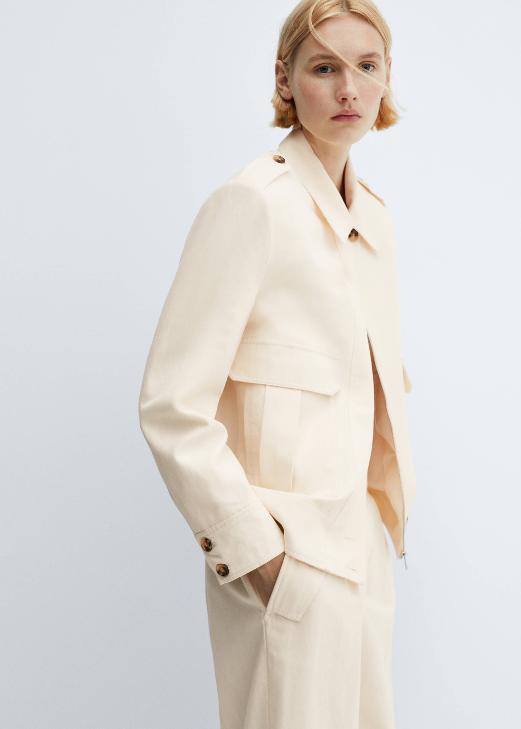 Jacke mit Knopfdetail-Taschen - Mittlere Ansicht