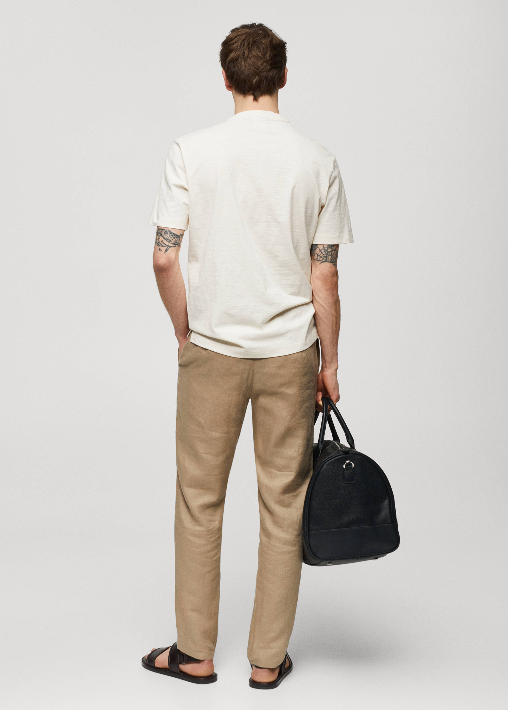 T-shirt poche 100 % coton - Verso de l’article