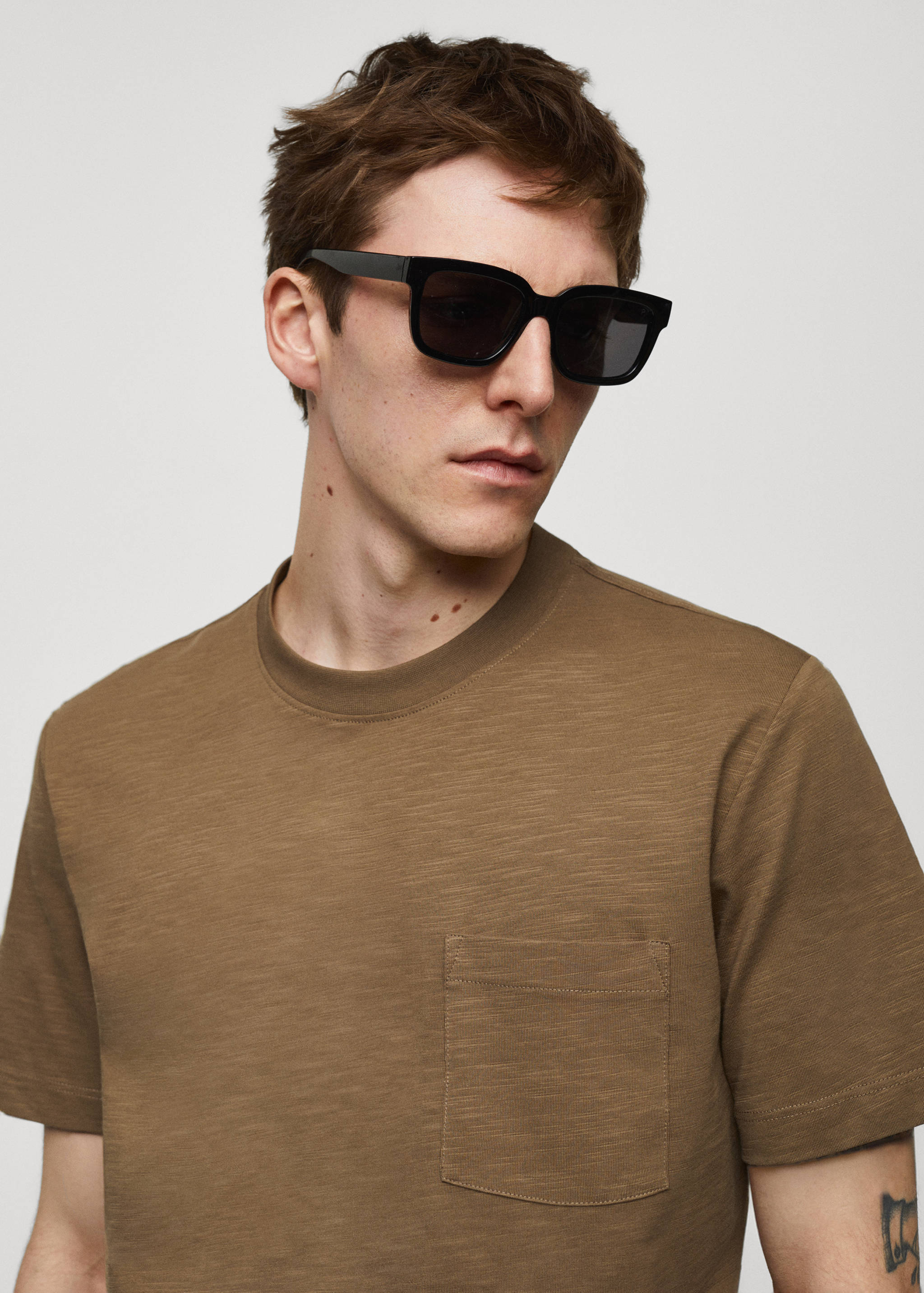 T-shirt poche 100 % coton - Détail de l'article 1