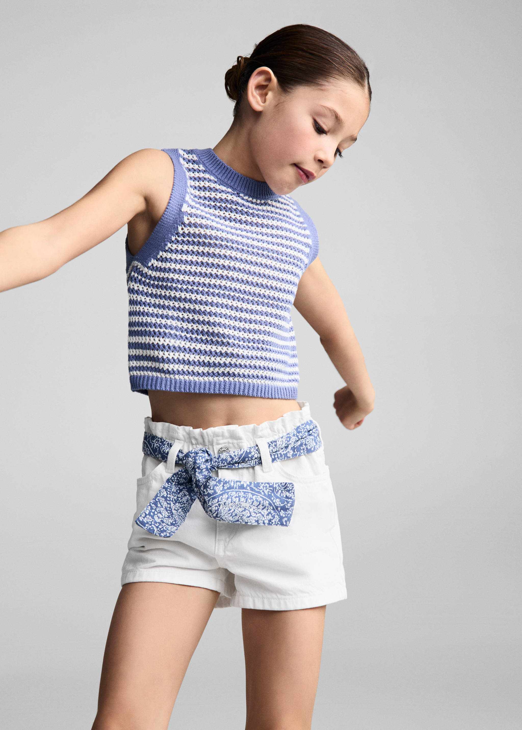 Calções de estilo paperbag com cinto - Plano médio