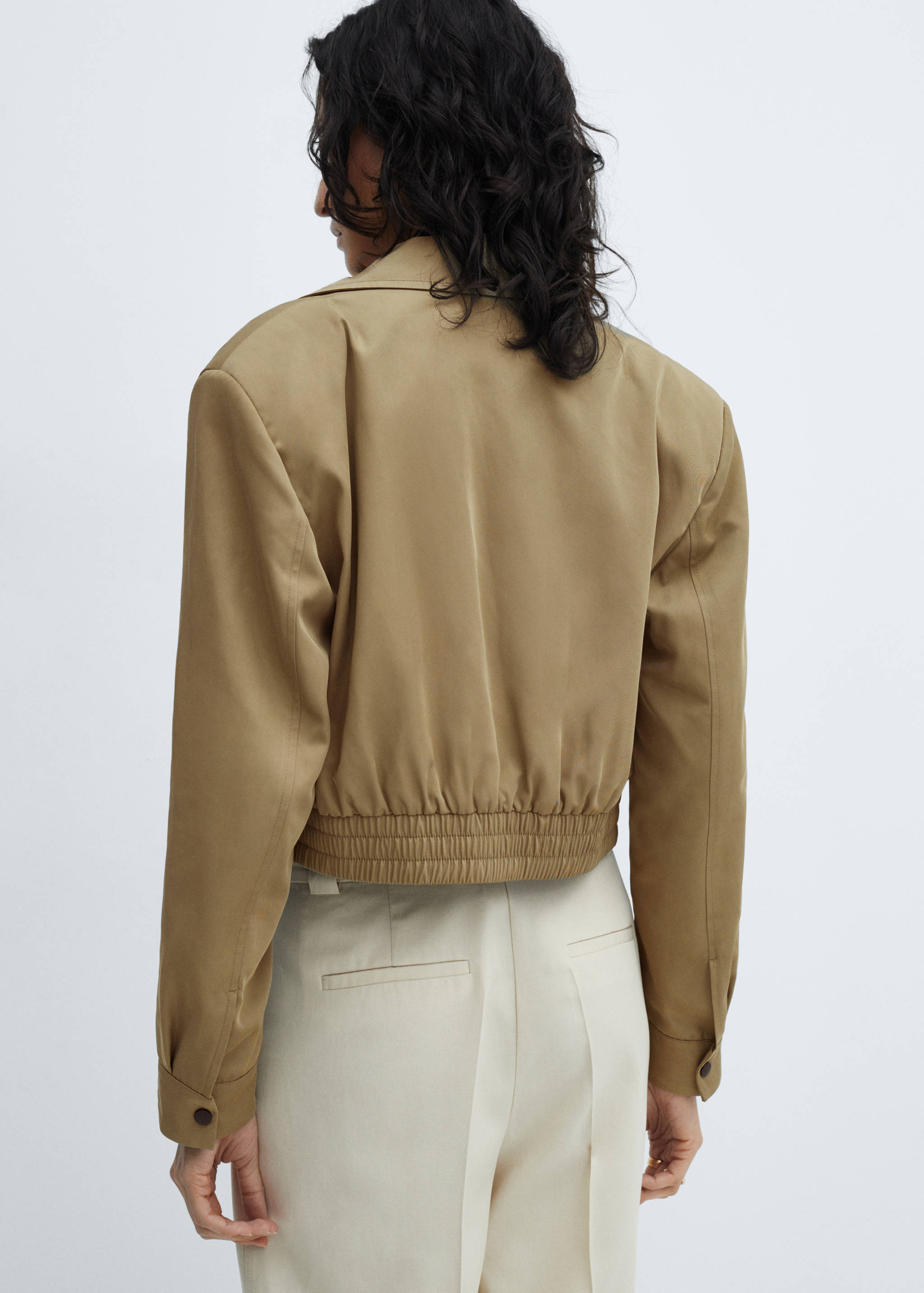 Cropped jacket with pockets - Reverse of the article