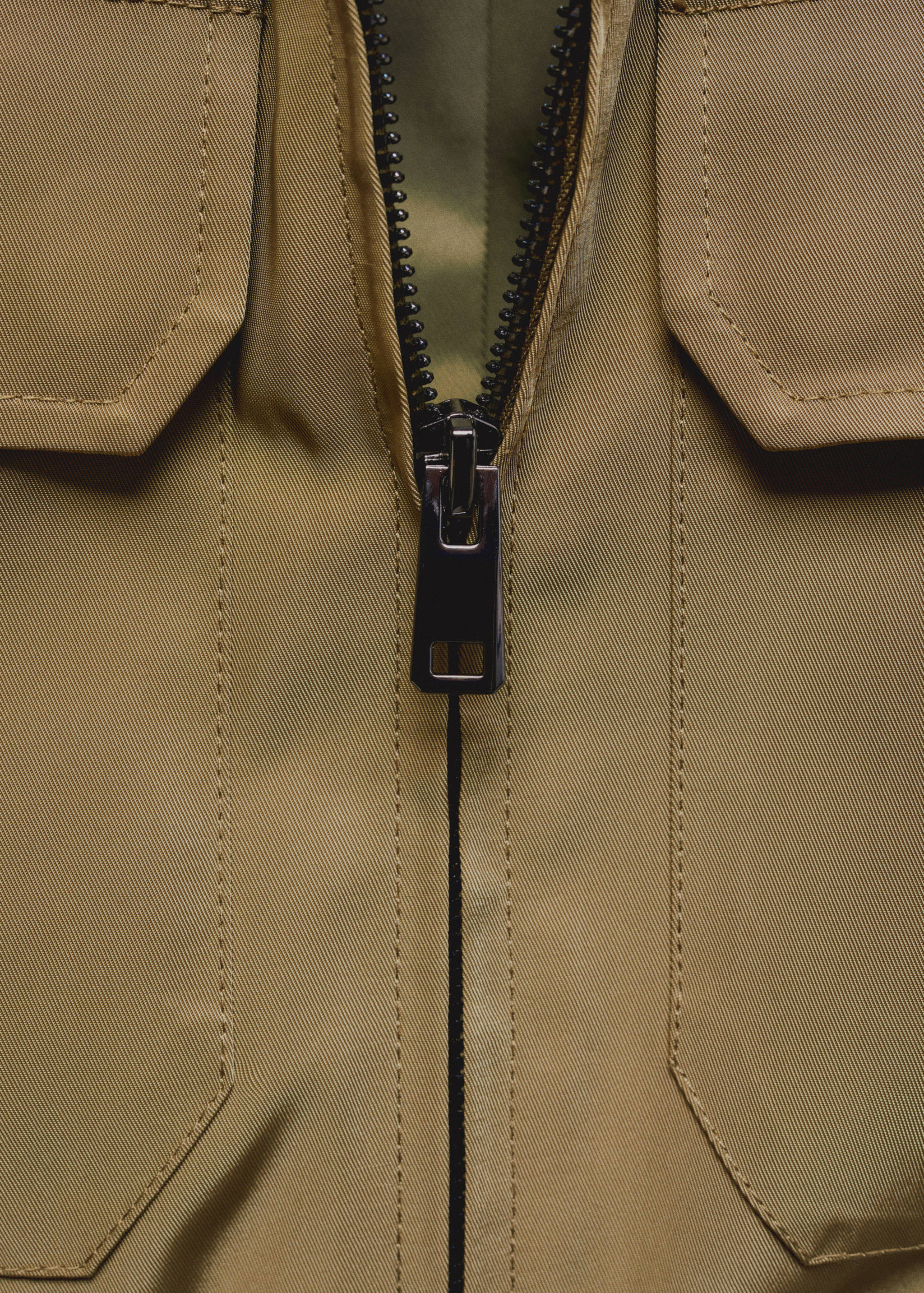 Cropped jacket with pockets - Details of the article 8