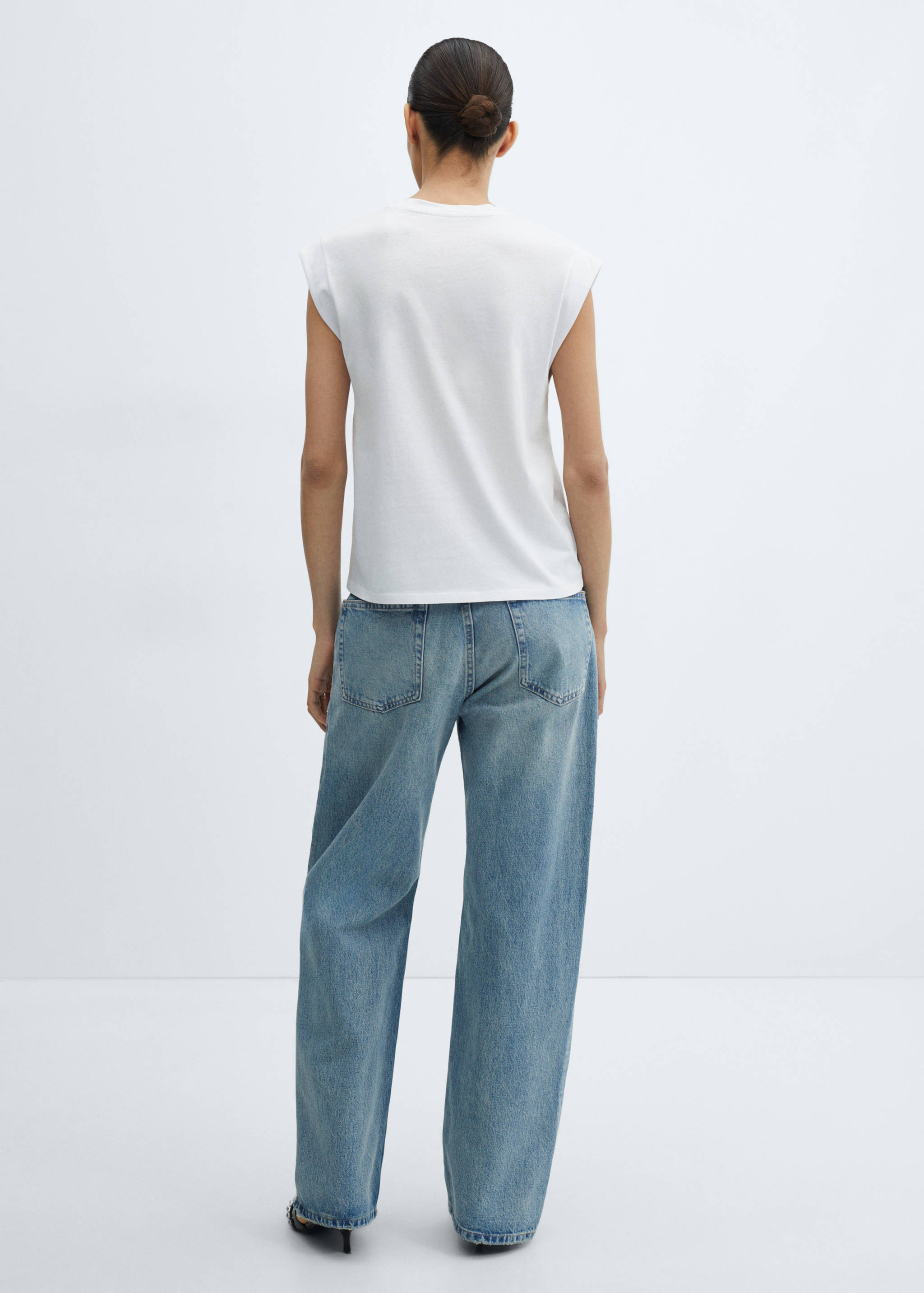 Rounded neck cotton t-shirt - Reverse of the article