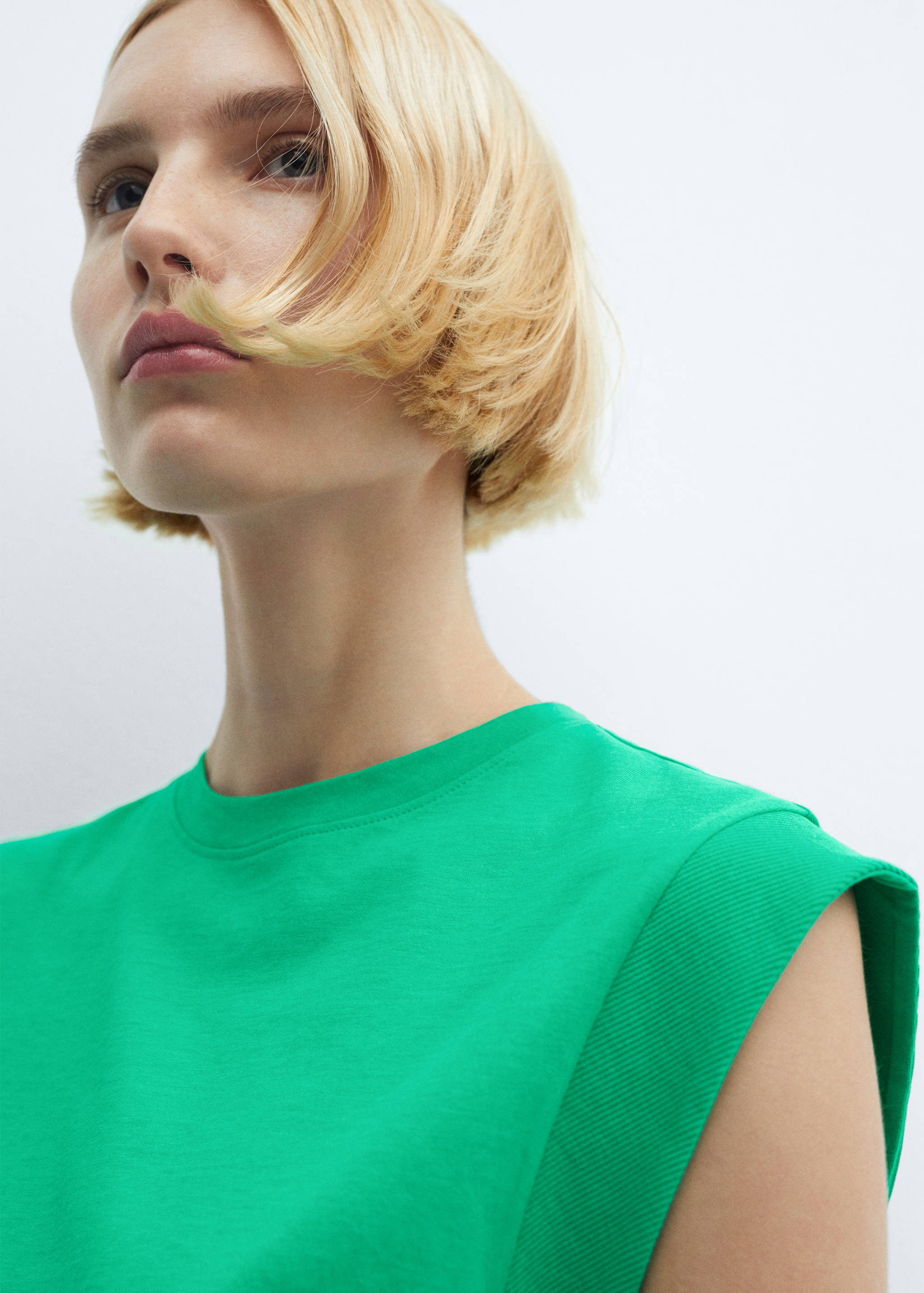 Rounded neck cotton t-shirt - Details of the article 1