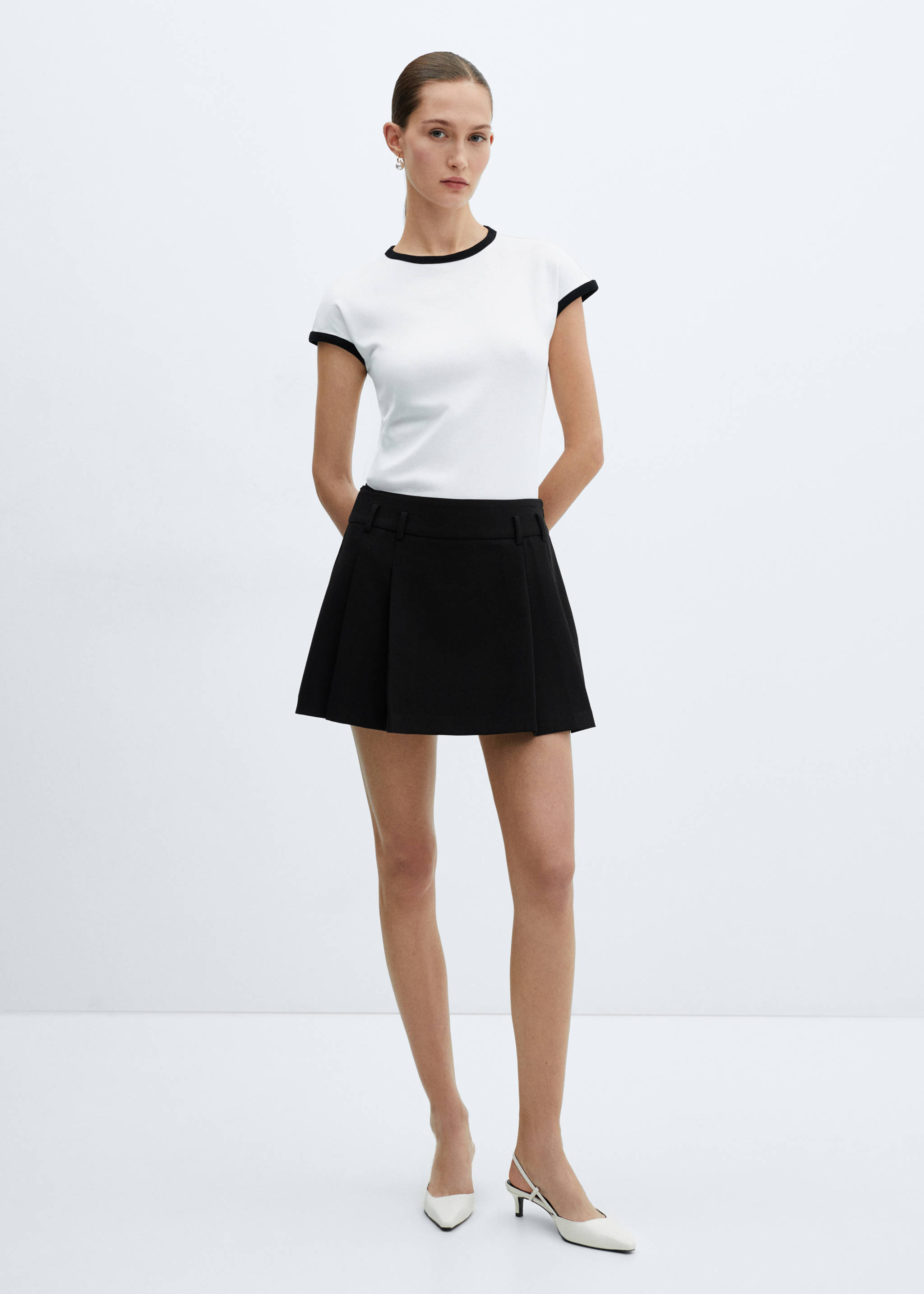 Contrast trim T-shirt - General plane