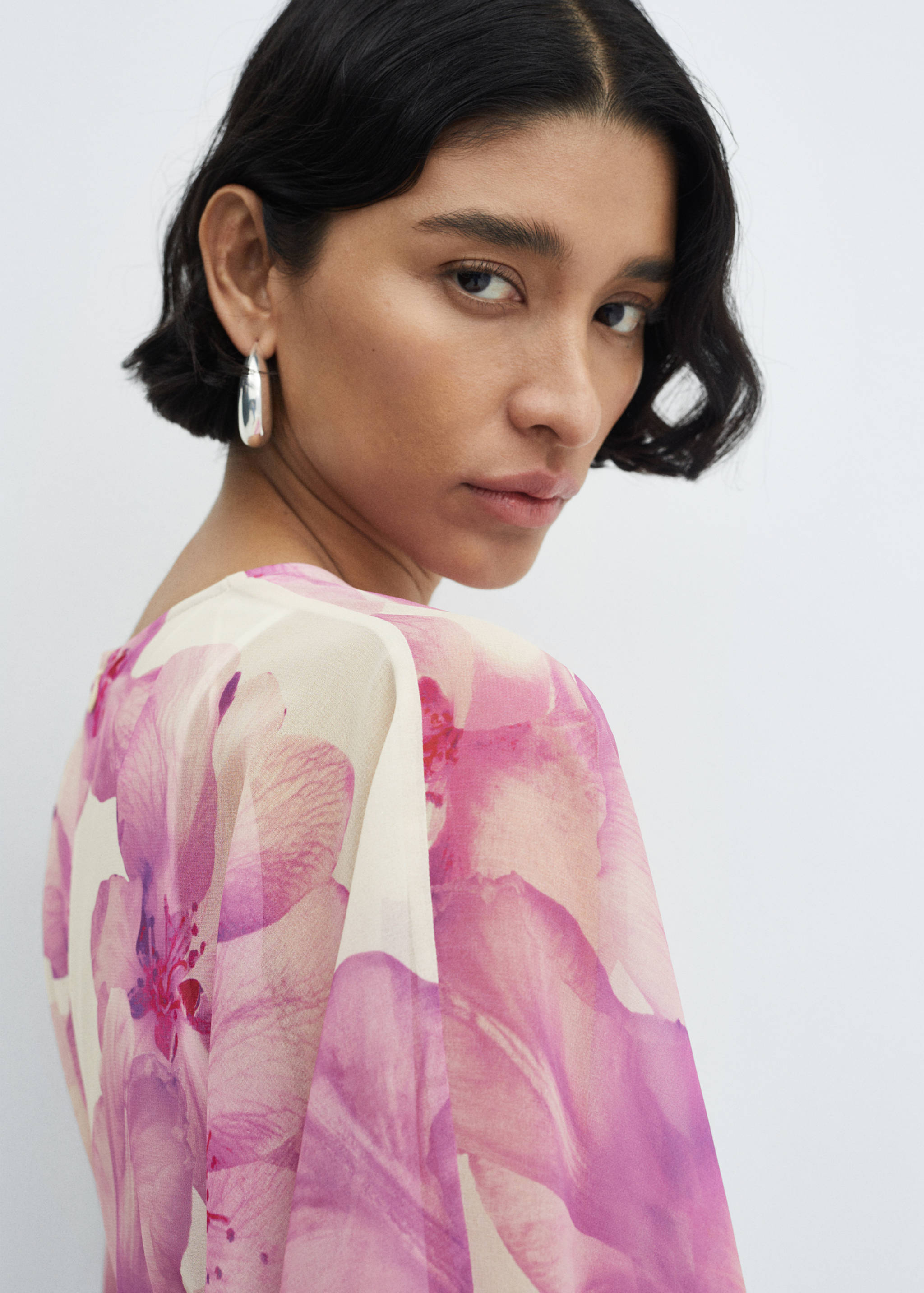 Floral wrap neckline dress - Details of the article 1